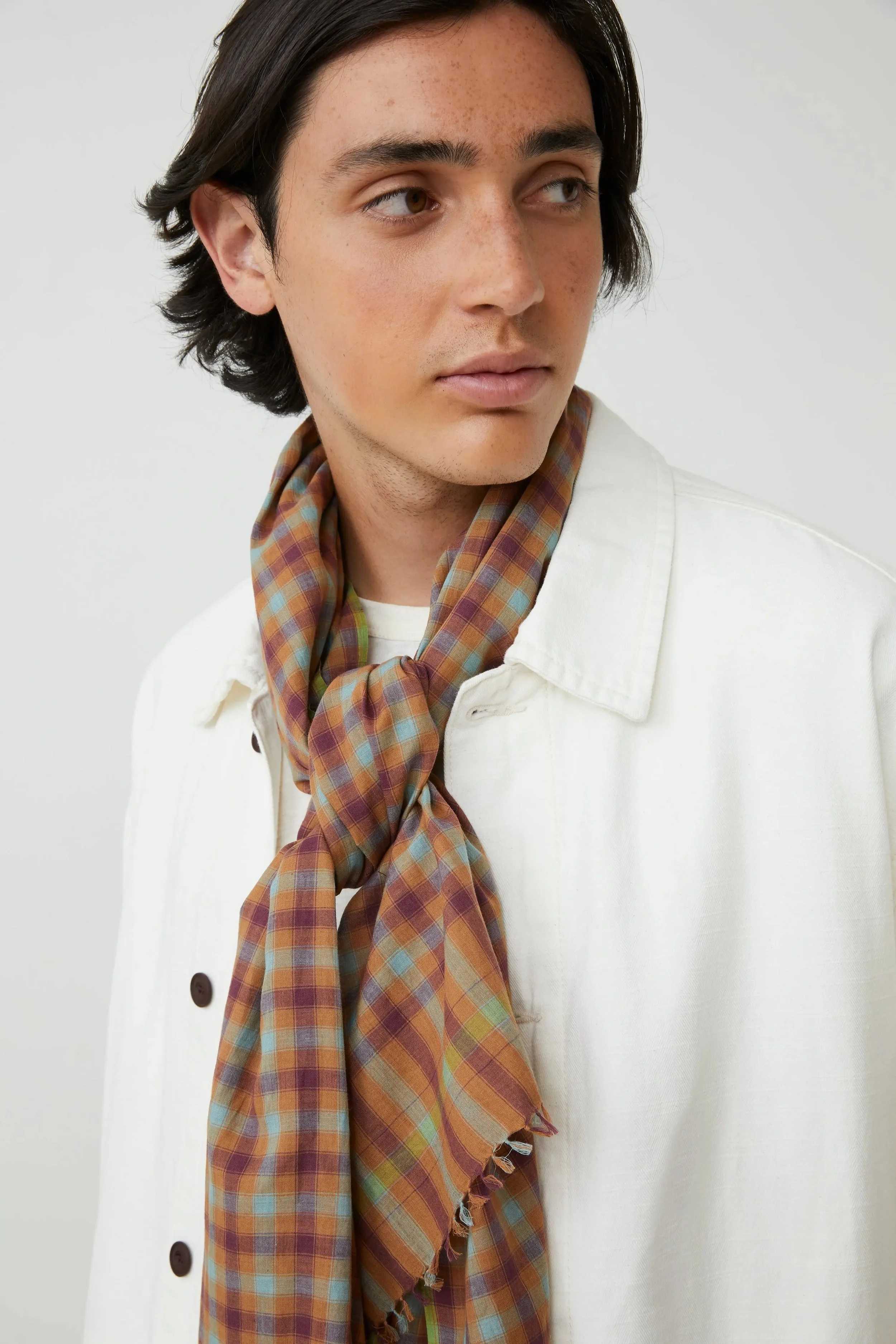 moismont-rossignol-scarf-769-mineral-4-manon-bis.jpg