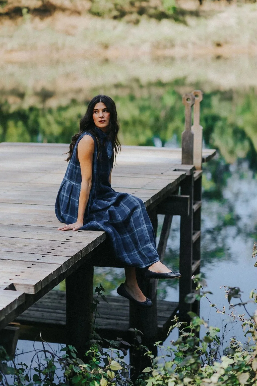 montaigne-sartene-blue-check-linen-dress-2-manon-bis.jpg