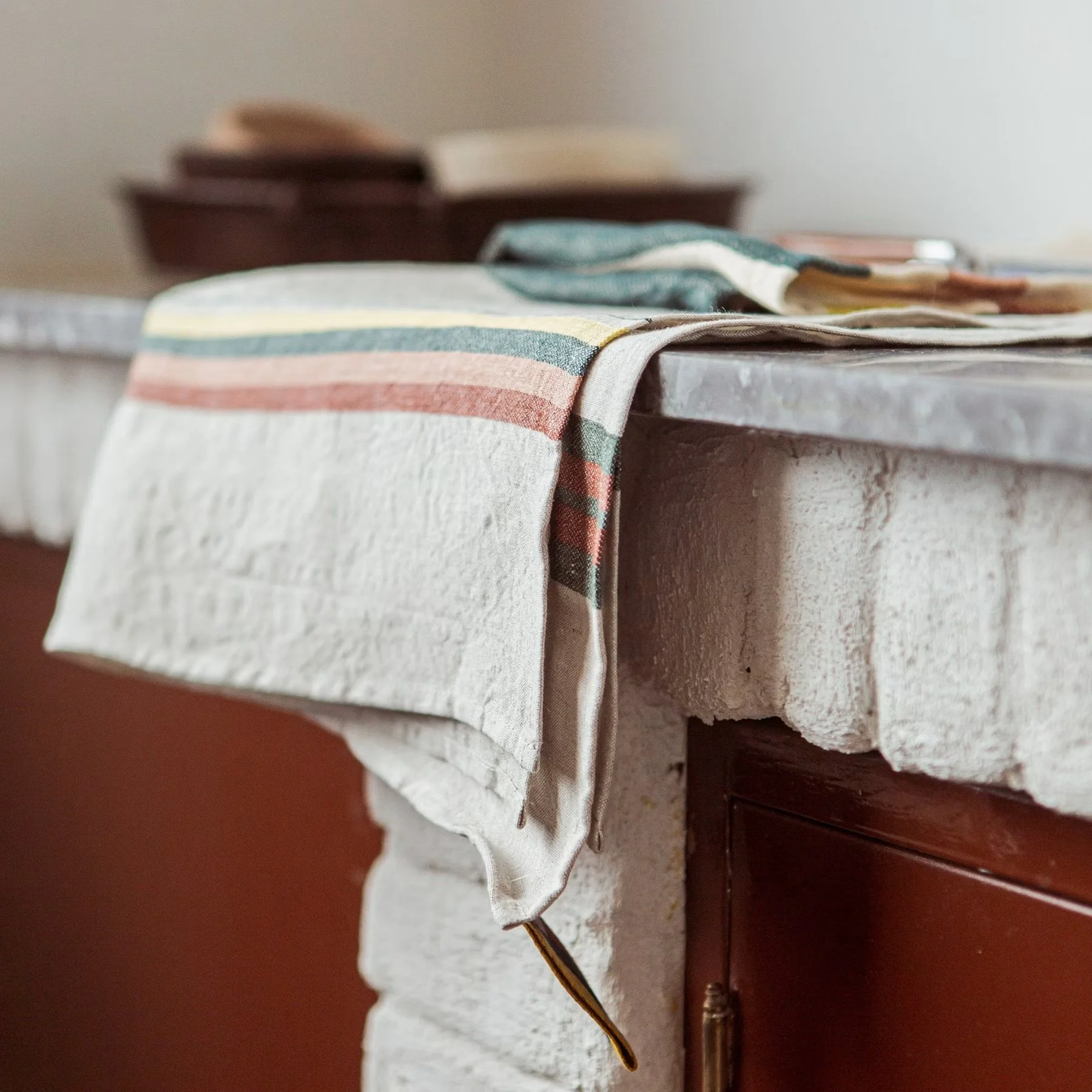 libeco-linen-dock-tea-towel-manon-bis.jpg