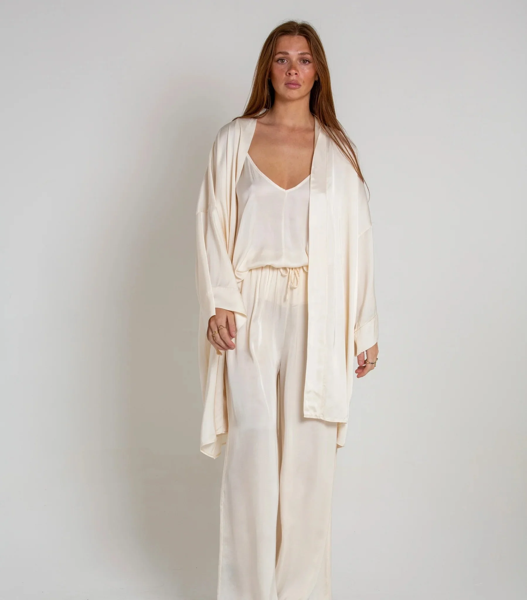 mamapapa-pia-silky-pants-cream-manon-bis.jpg
