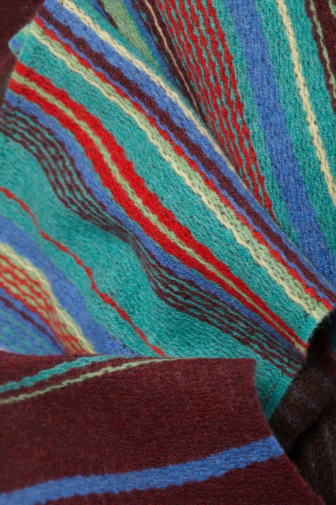 wallace-sewell-lavanda-beetle-scarf-3-manon-bnis.jpg