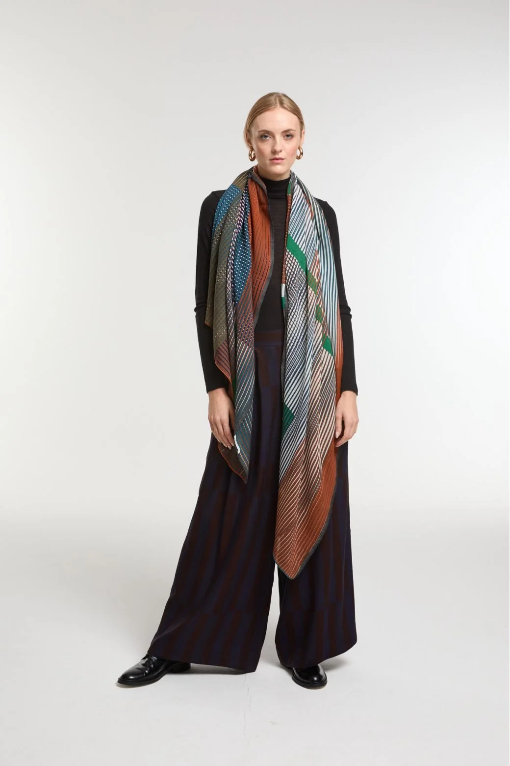 mapoesie-foulard-vibrant-scarf-brun-brown-manon-bis-4.jpg