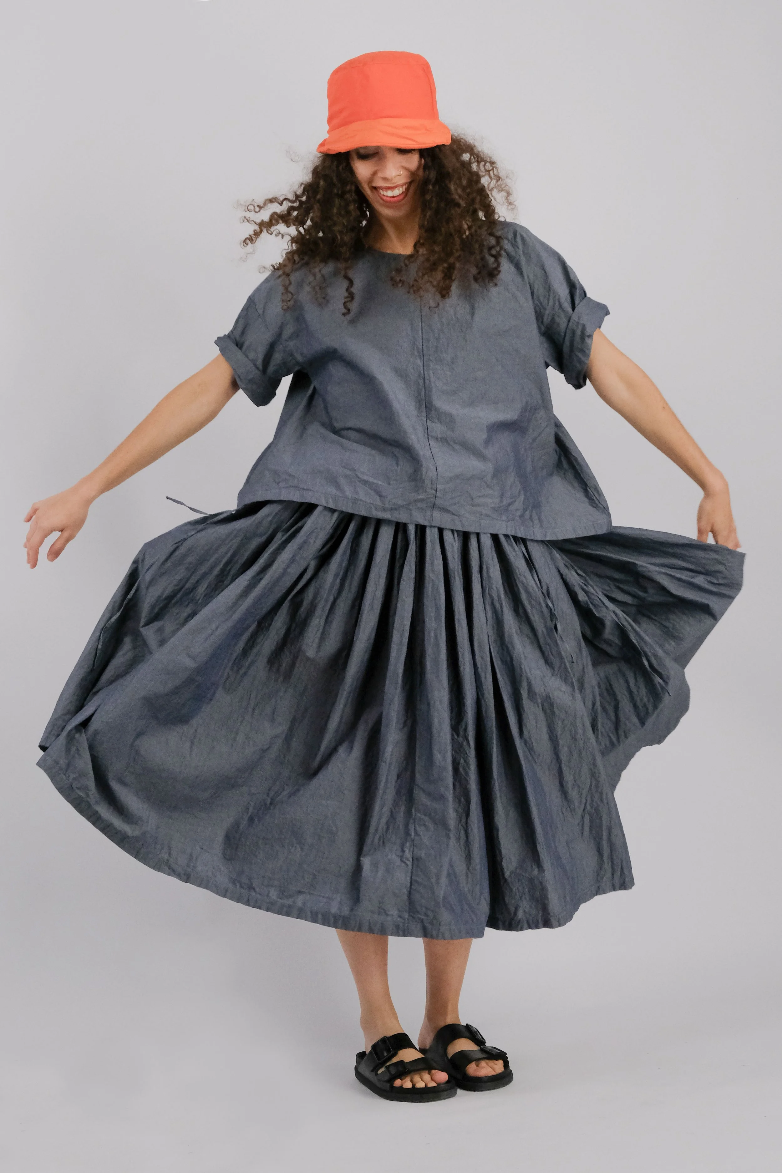 manuelle-guibal-tee-oversize-loomi-denim-7040-manon-bis.jpg