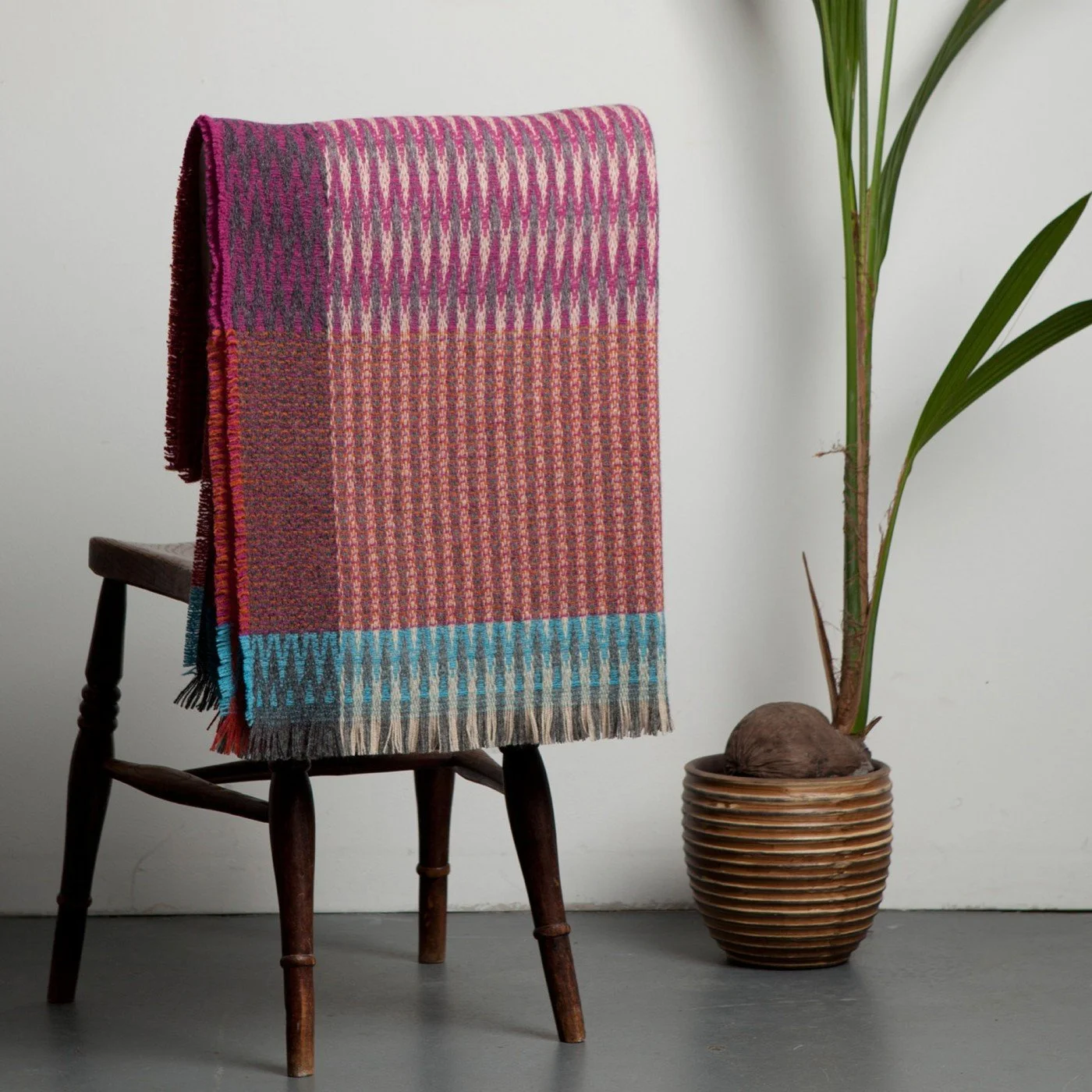 Wallace-Sewell-Rona-Shetland-Throw-7-manon-bis.jpg