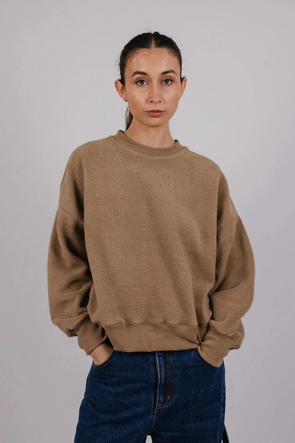 Vic-Bert-sunny-fleece-sweatshirt-manon-bis.jpg