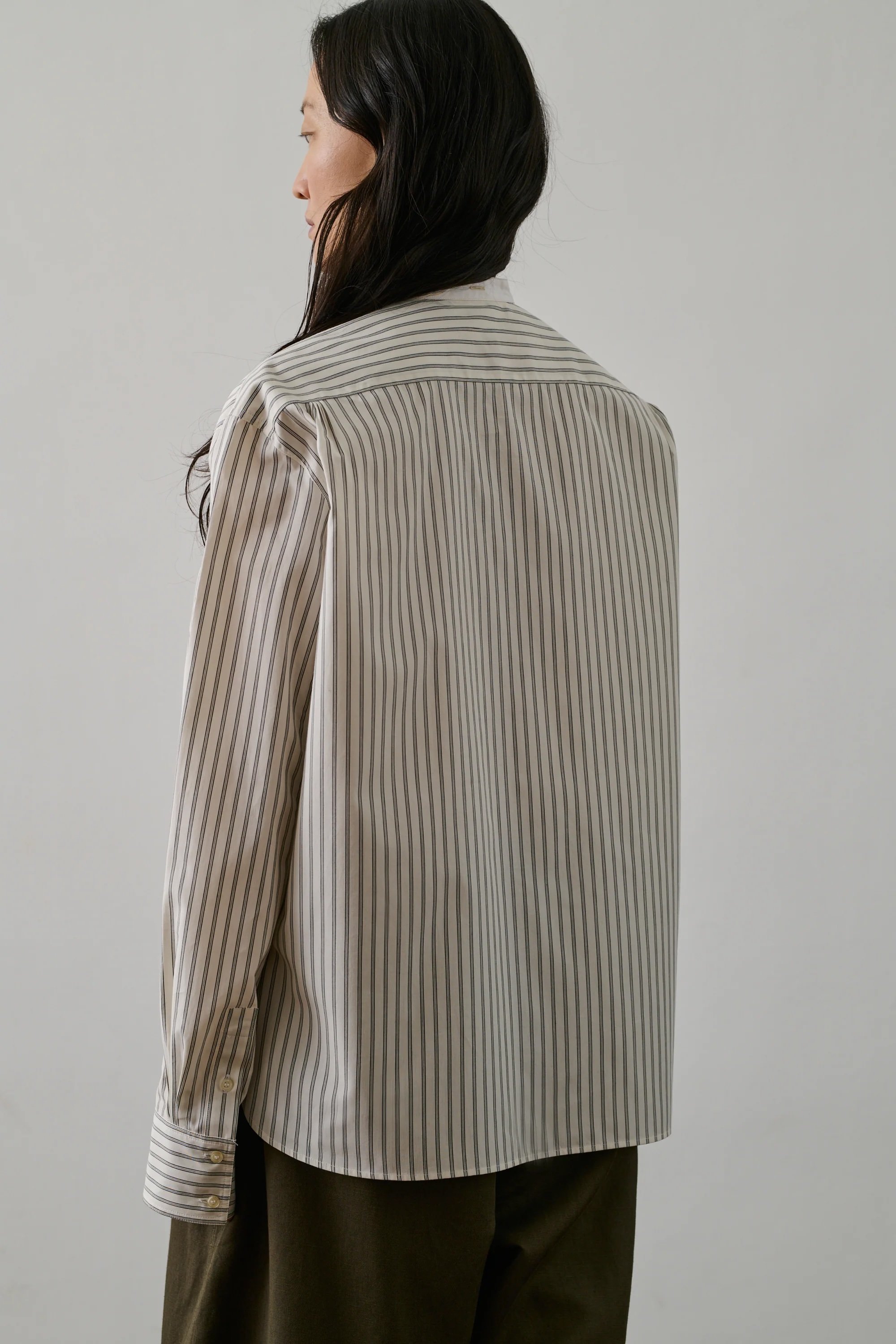Soeur-Bermudes-Shirt-off-white-black-4-manon-bis.jpg
