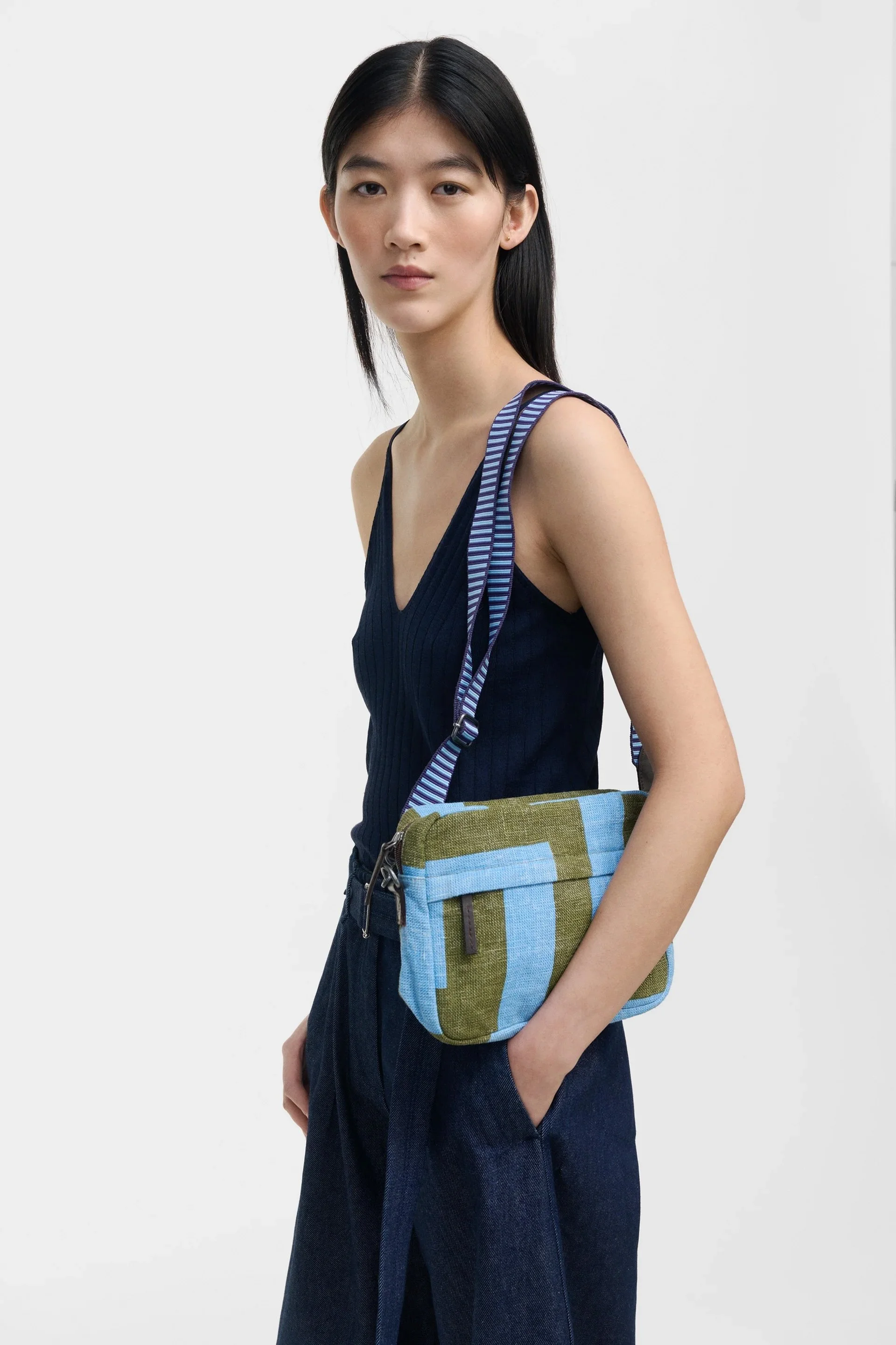 Epice-CROSSBODY_RECT_2641_D_sky-manon-bis.jpg .jpg