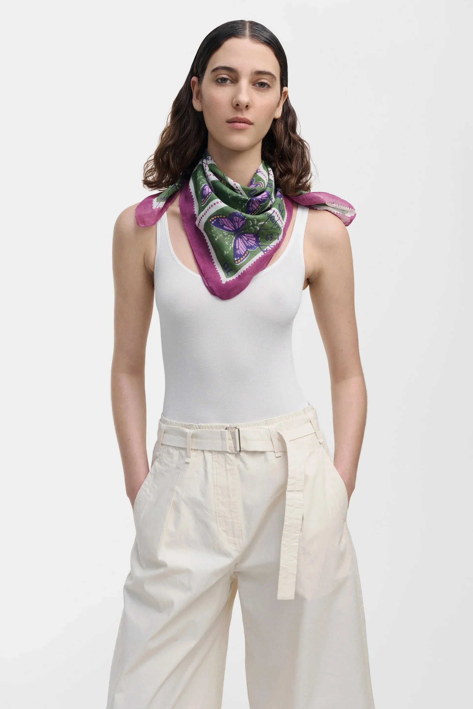Epice-Scarf-Stamp-Butterfly-PS2664_F_Green-1-Manon-BIs.jpg