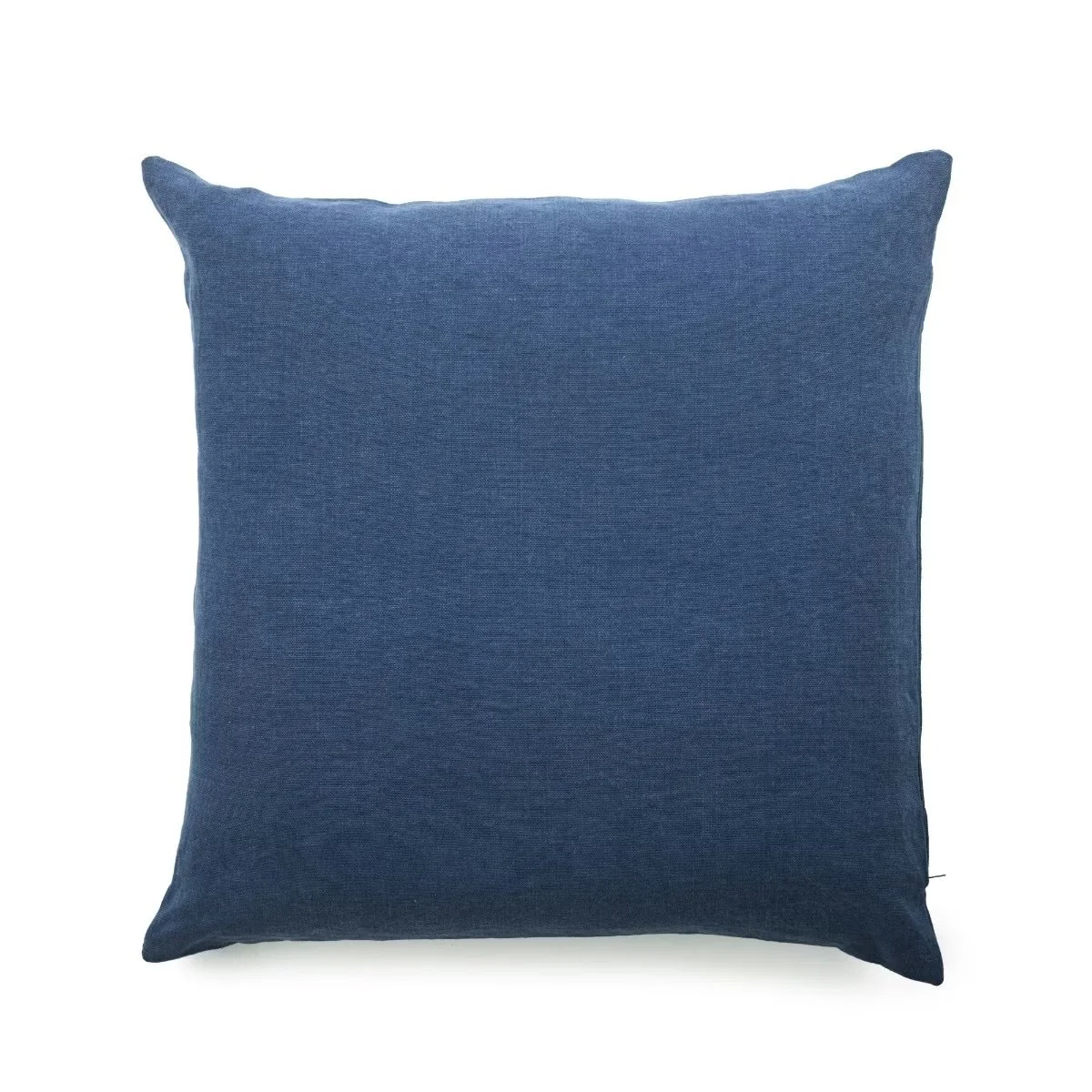 libeco-max-cushion-indigo-pillow_2-manon-bis.jpg