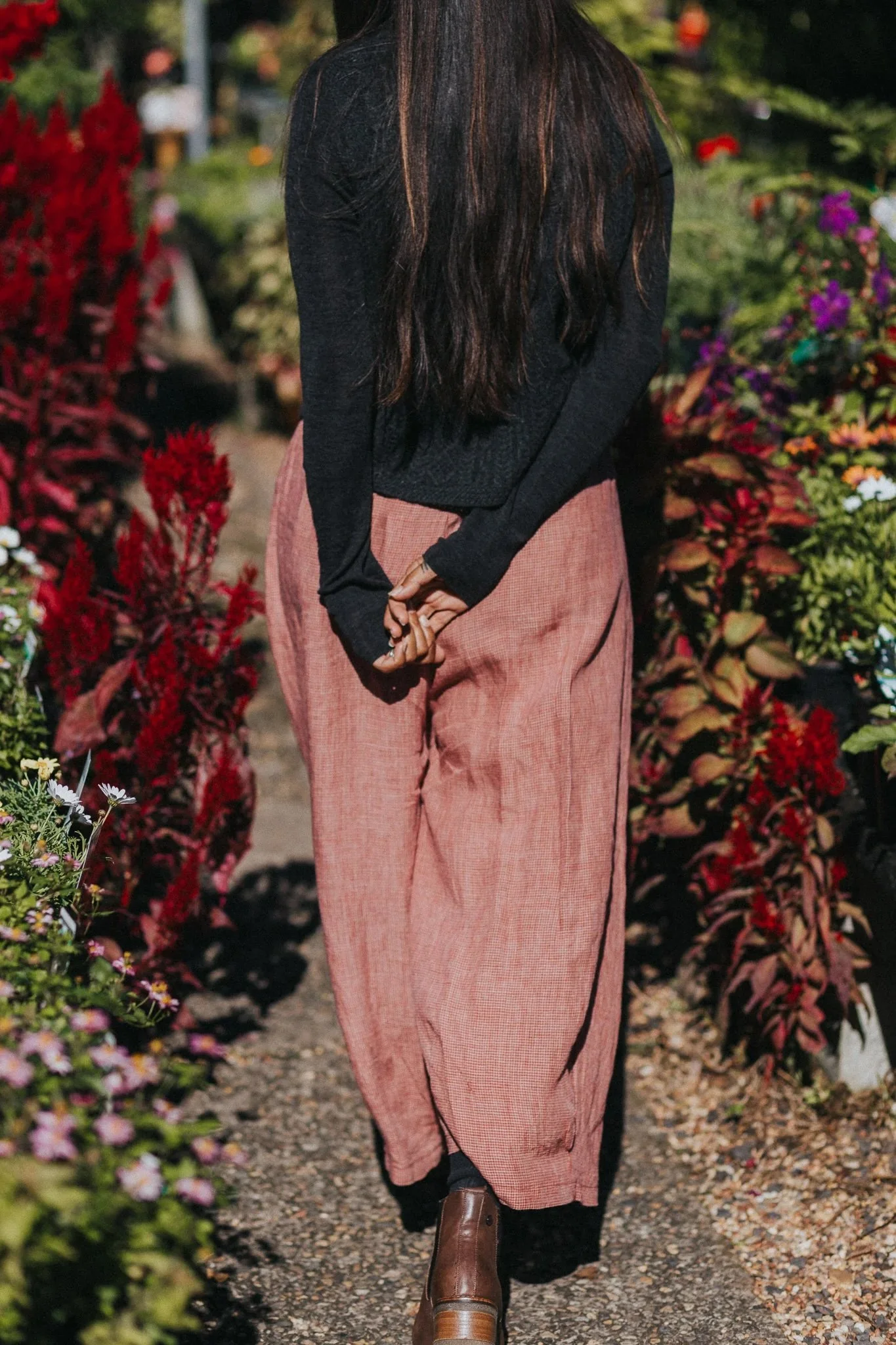 montaigne-eadie-linen-pants-in-fine-houndstooth-red-4-manon-bis.jpg .jpg