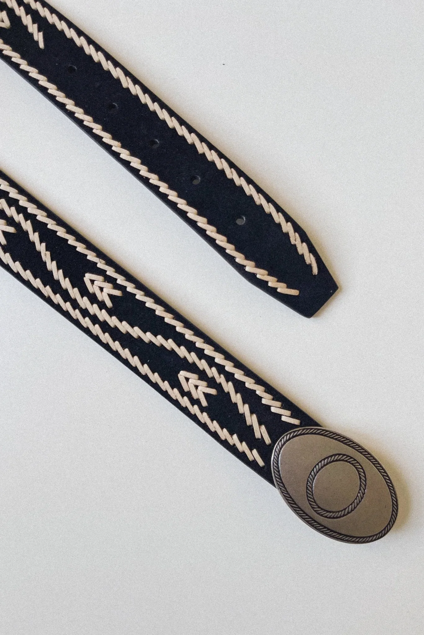 Maison-Hotel-Malambo-belt-onyx-1-manon-bis.jpg