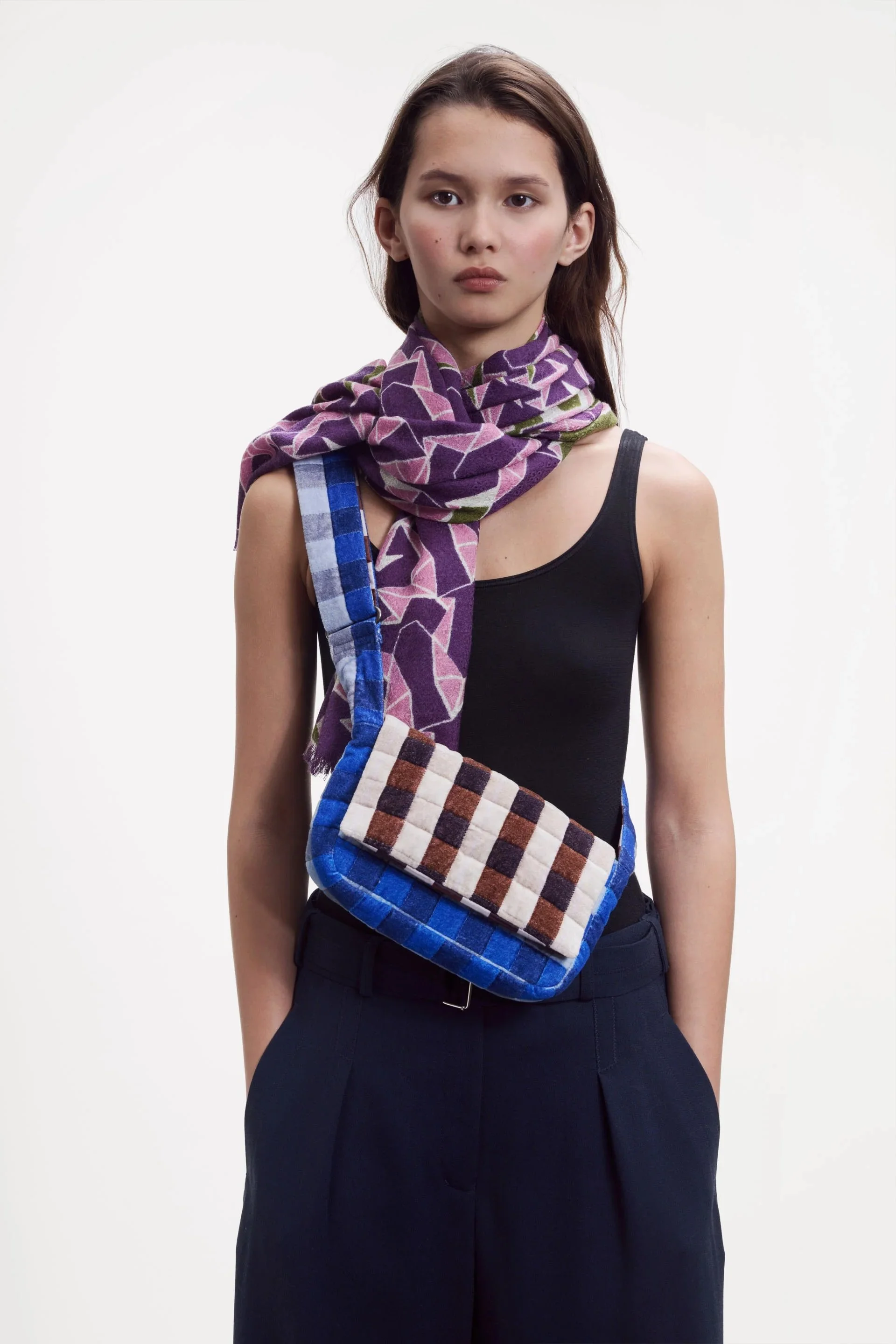 epice-CROSS-BODY_XS_2524B_brown-blue0C_manon-bis.jpg .jpg