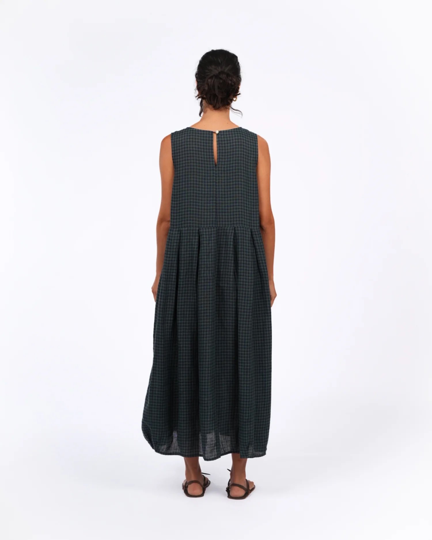 montaigne-sartene-french-linen-dress-in-tiny-blue-green-check-9-manon-bis.jpg .jpg