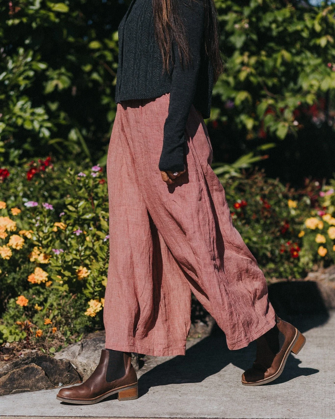 montaigne-eadie-linen-pants-in-fine-houndstooth-red-2-manon-bis.jpg .jpg