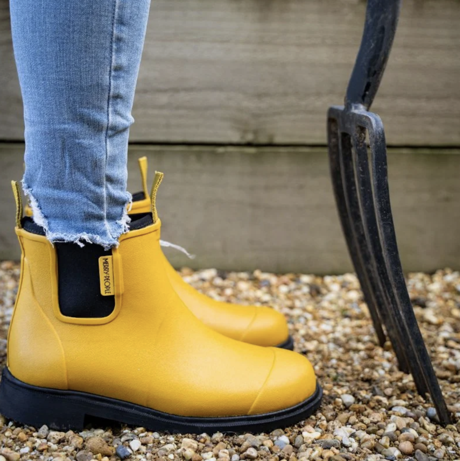 Manon bis Merry People Melbourne Mustard Bobbi Boots.png