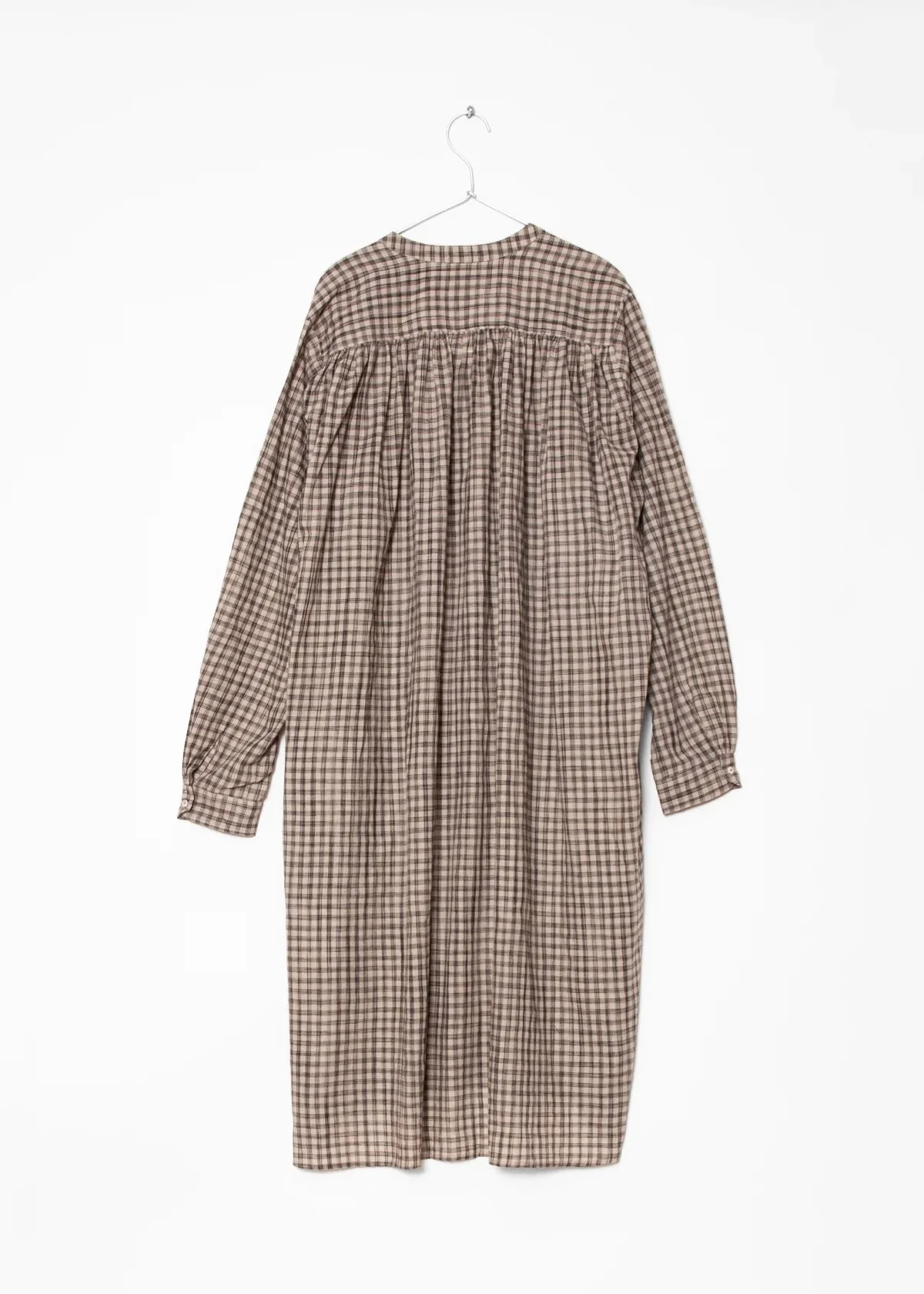 Matta-bheeti-tie-dye-dress-cement1-manon-bis.jpg