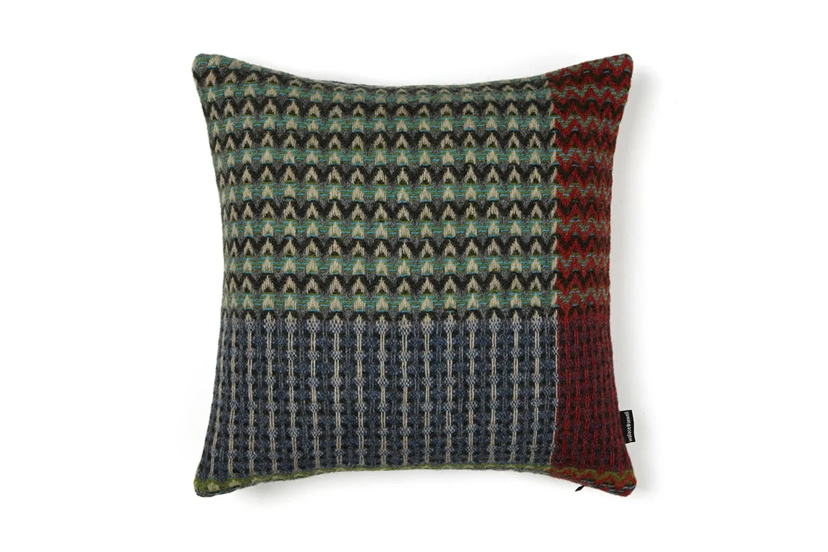 Wallace-Sewell-Ripple-Shetland-Cushion-Everglade-3-manon-bis.jpg