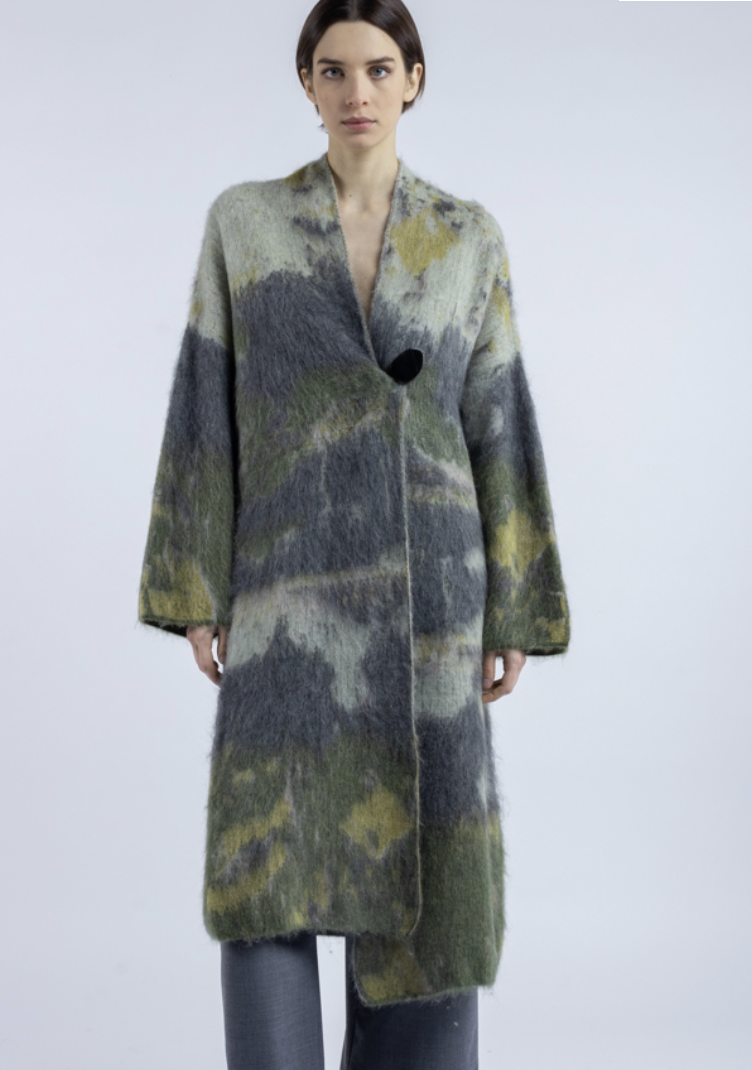 phisique-du-role-peeling-wall-long-jacket-lichen-manon-bis.jpg.png