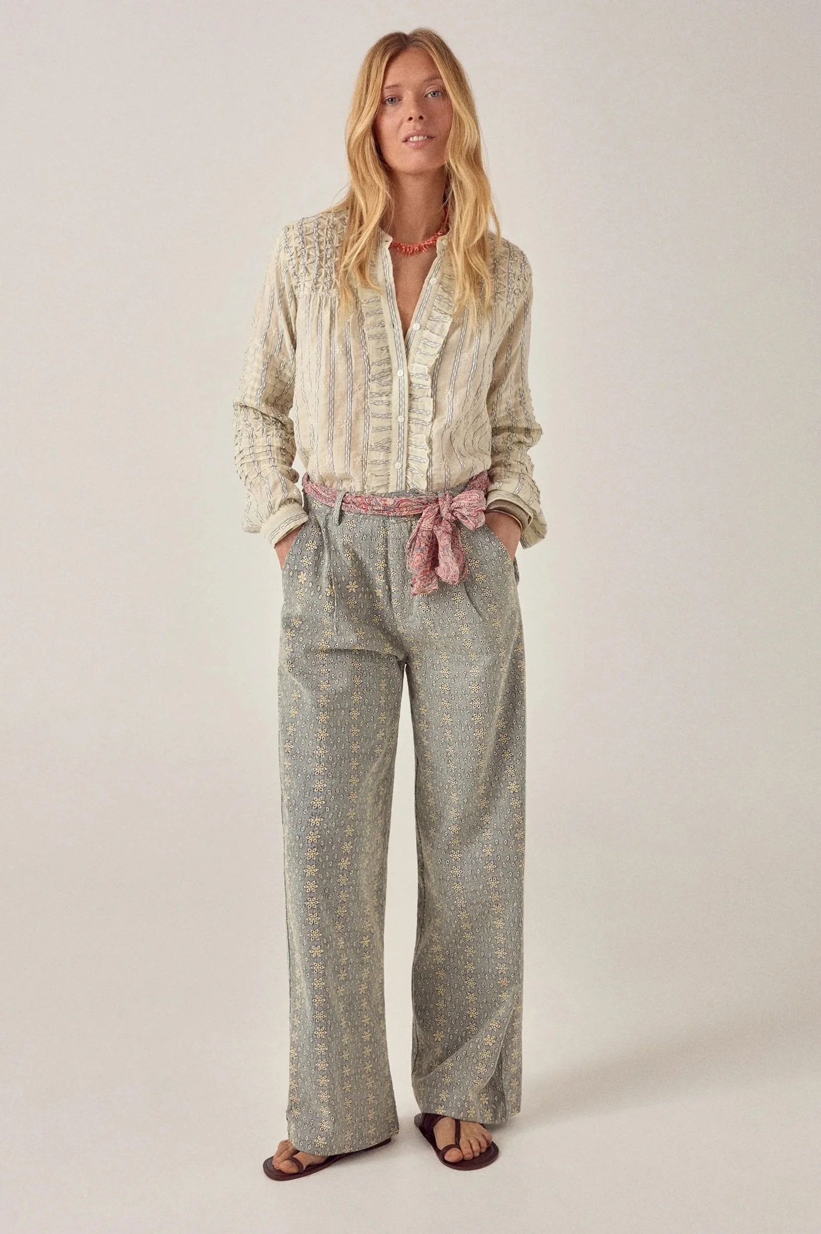 Maison-Hotel-Elta-Blouse-Cloud-Thread-manon-bis.jpg