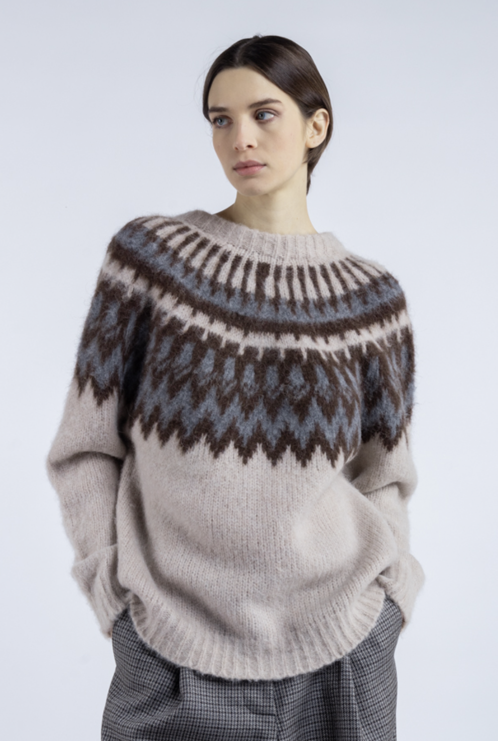 Phisique-du-role-25W327-norwegian-cardigan-baby-alpaca1-manon-bis.jpg.png