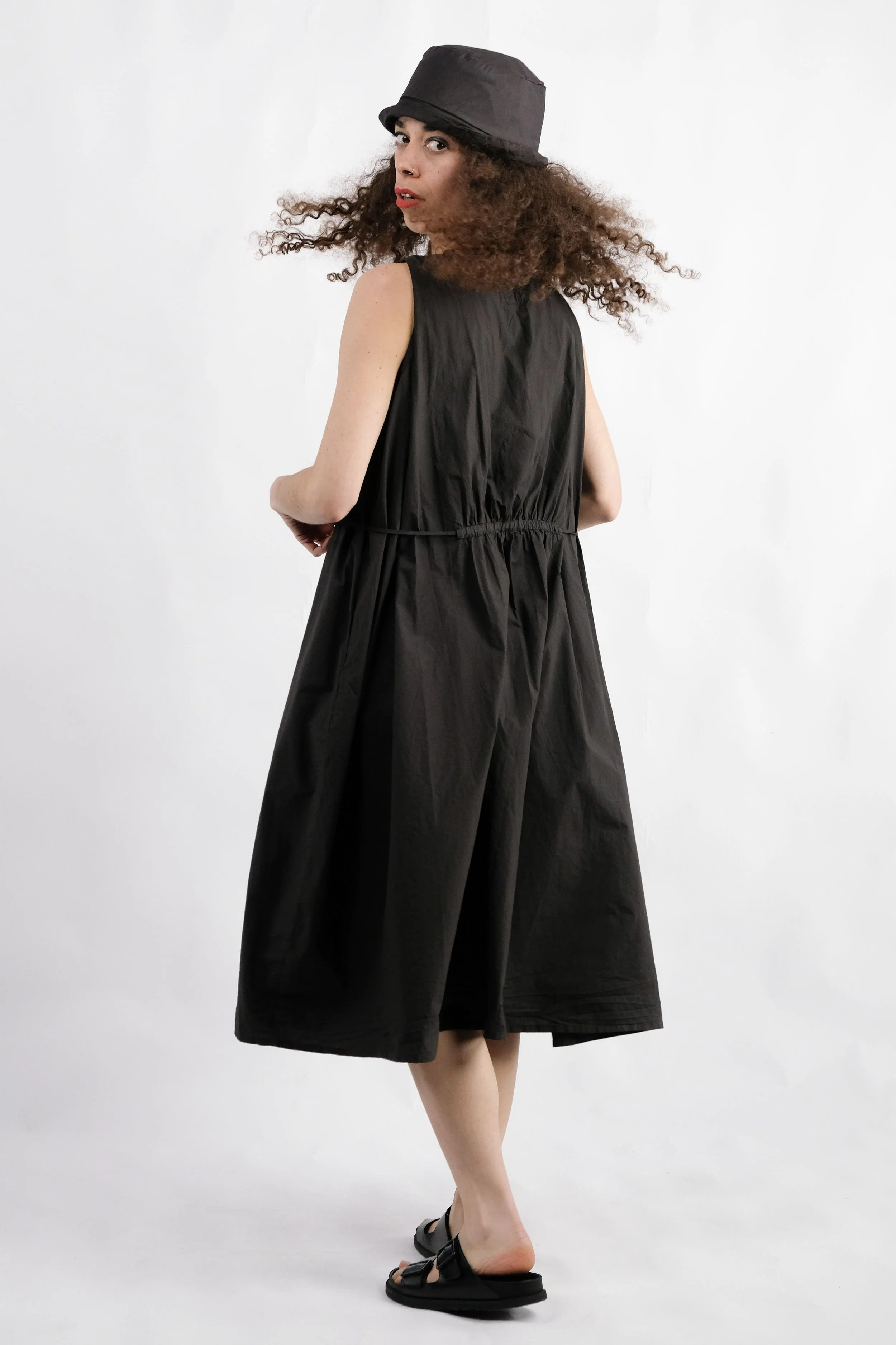 manuelle-guibal-dress-deb-wigwi-onyx-7034_manon-bis.jpg