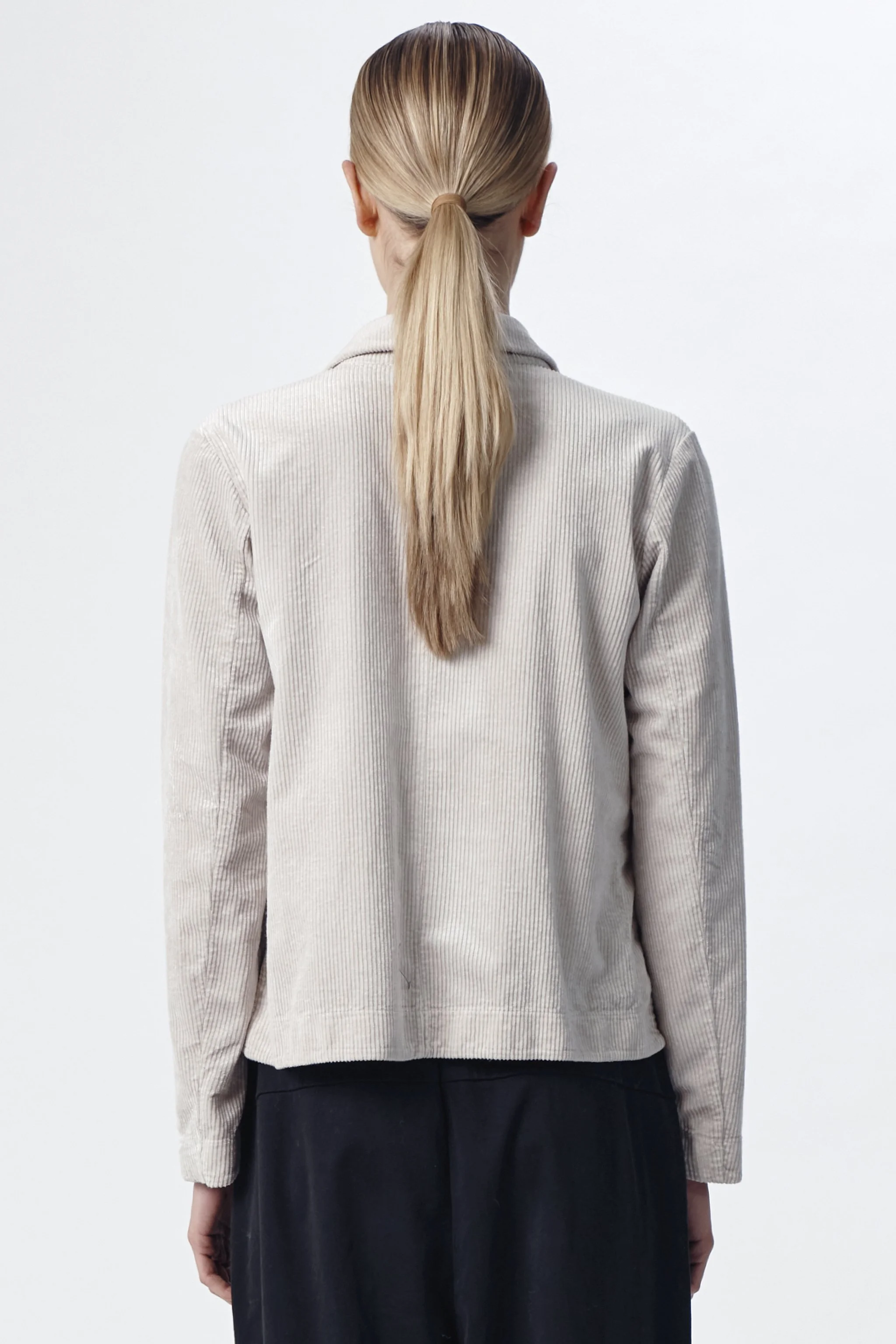 Transit-Fine-Cord-Jacket-Sand-manon-bis.jpg