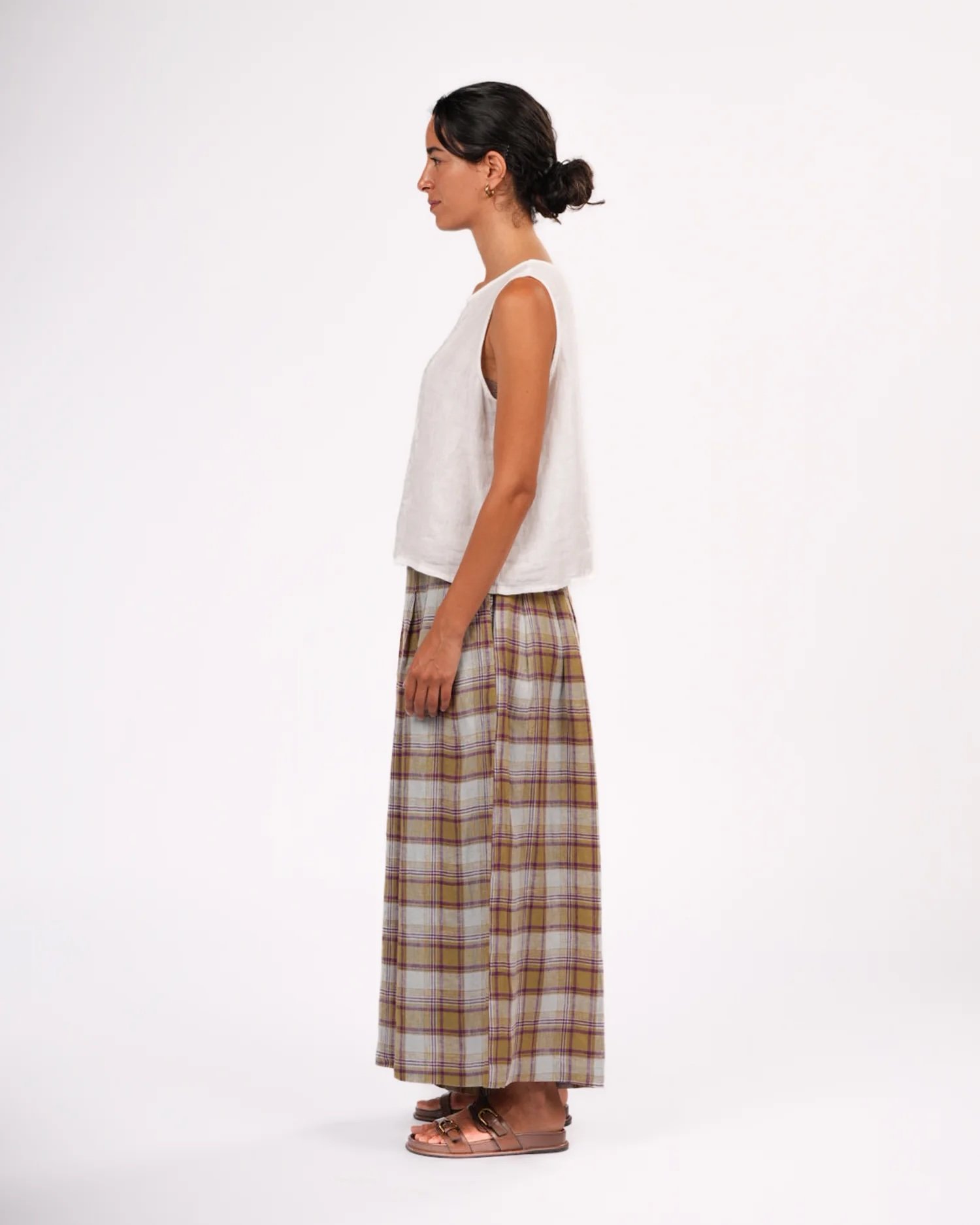 montaigne-french-linen-culottes-in-pistachio-check-5-manon-bis.jpg .jpg