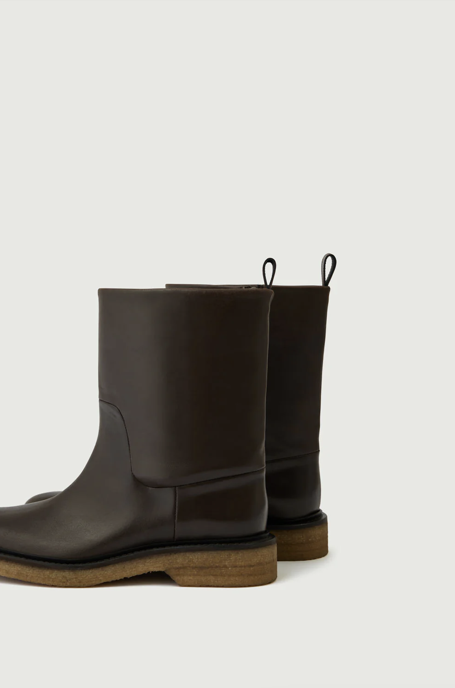 Manon bis Soeur Chuck Boots.png
