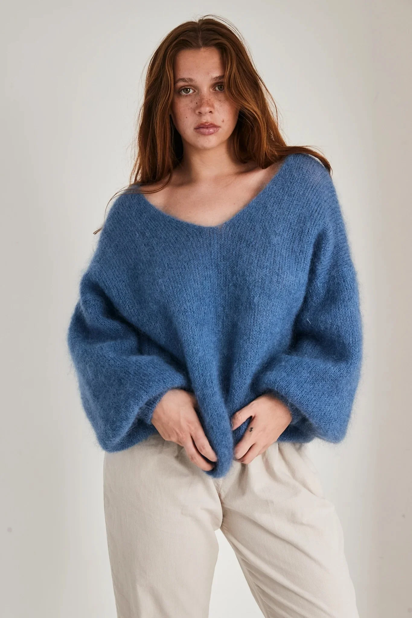 mamapapa-kinder-mohair-knit-cornflower-blue-manon-bis.jpg