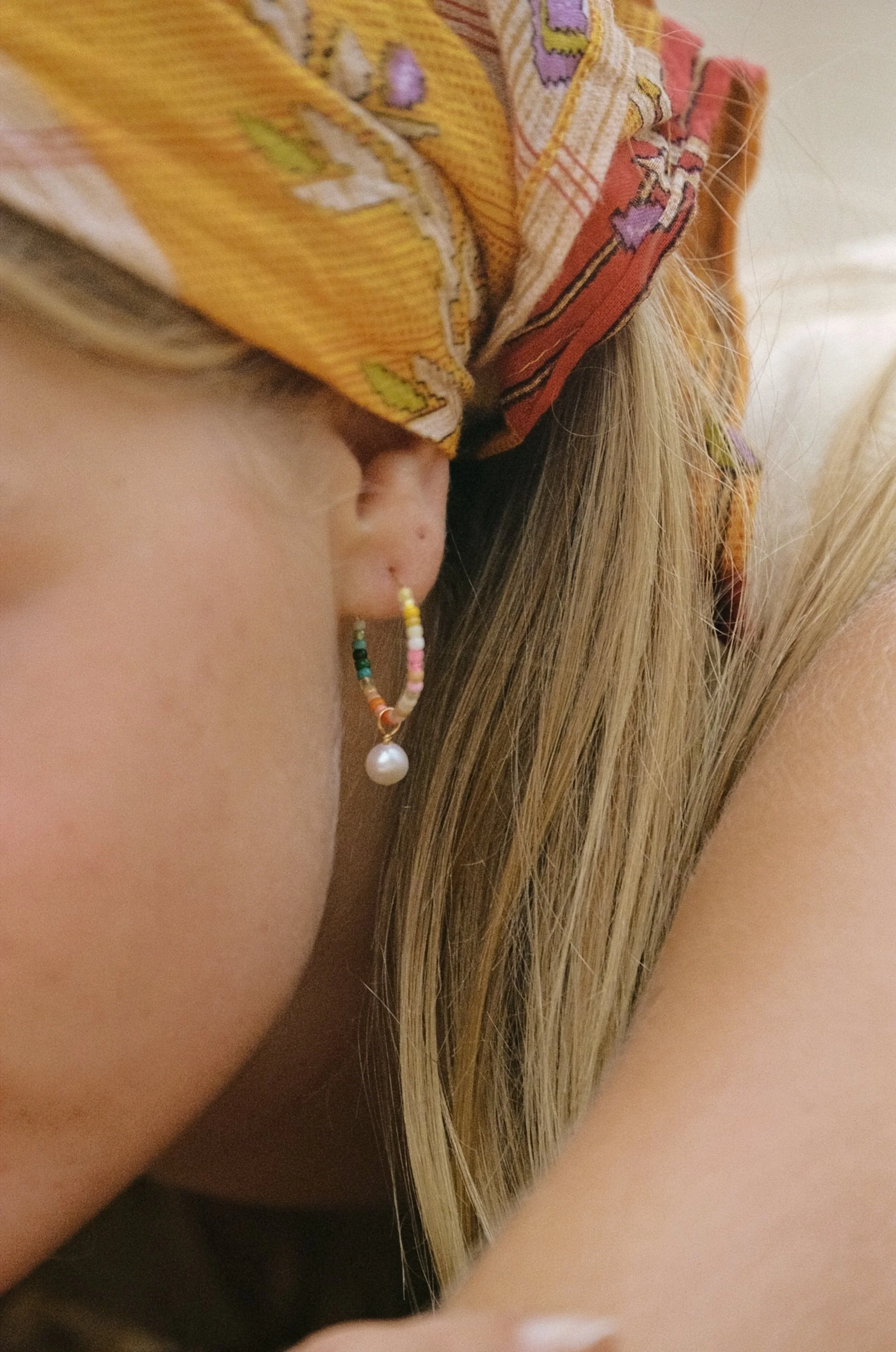 Anni-Lu-Rainbow Nomad Hoop-manon-bis.jpg