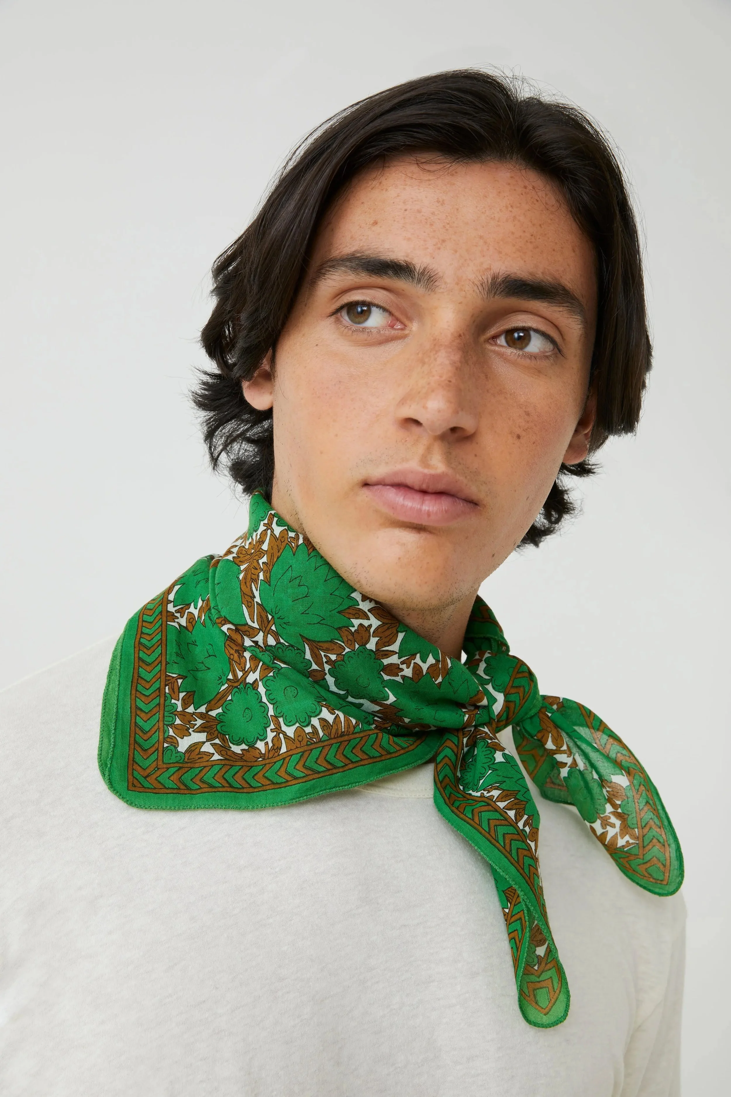 Moismont-ajmer-scarf-791-palm-1-manon-bis.jpg