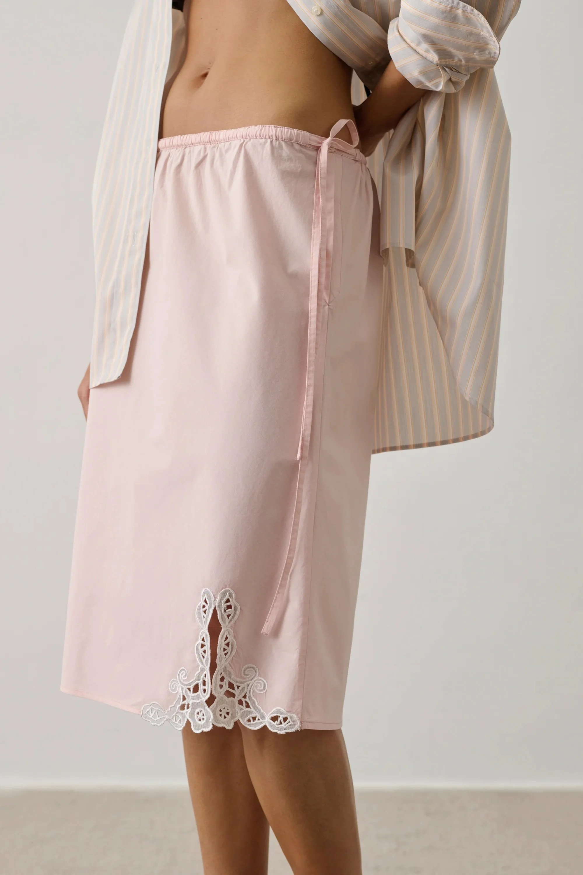 Soeur-houna-skirt-pale-pink-1-manon-bis.jpg