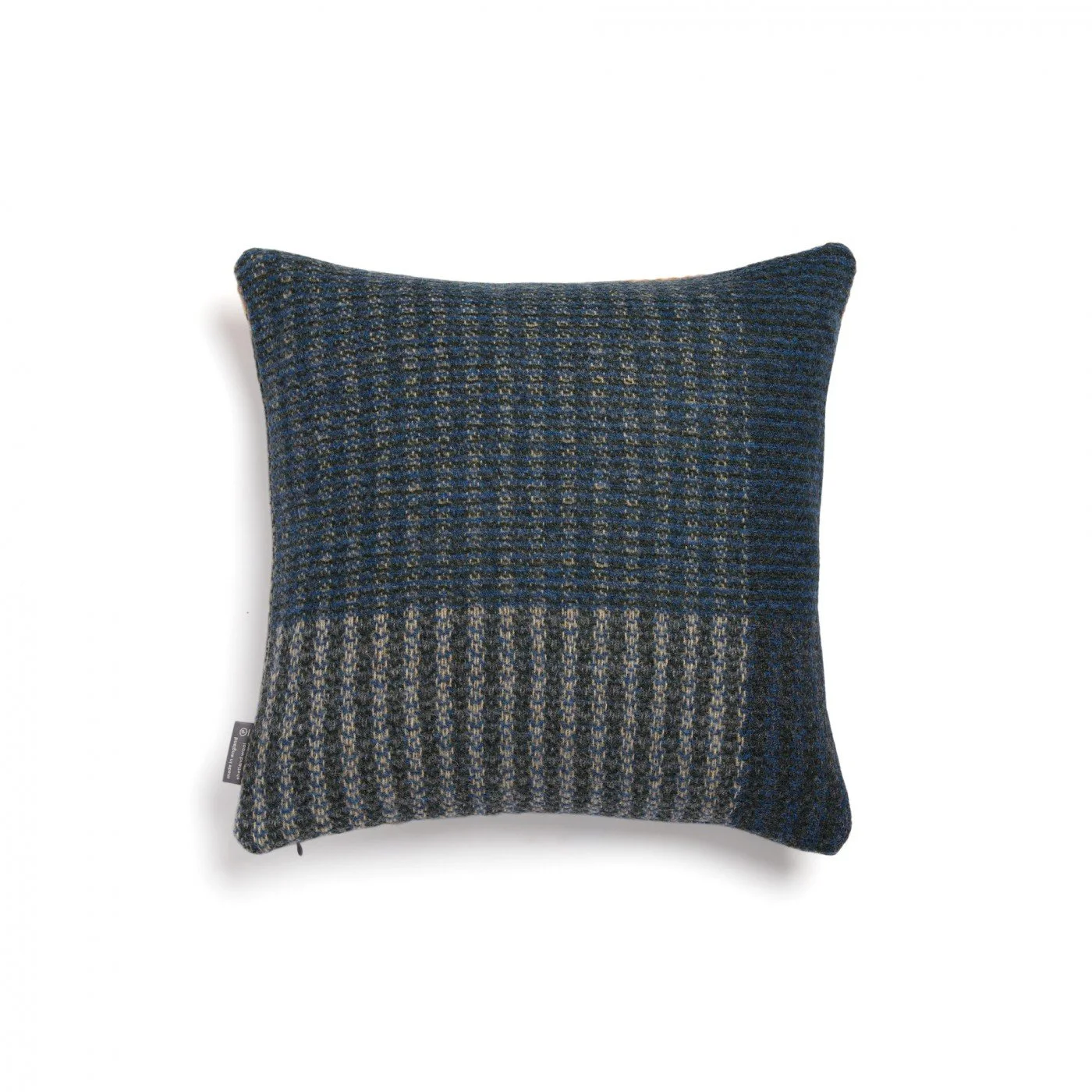 wallace-sewell-cairngorm-tweed-cushion-shetland-2-manon-bis.jpg