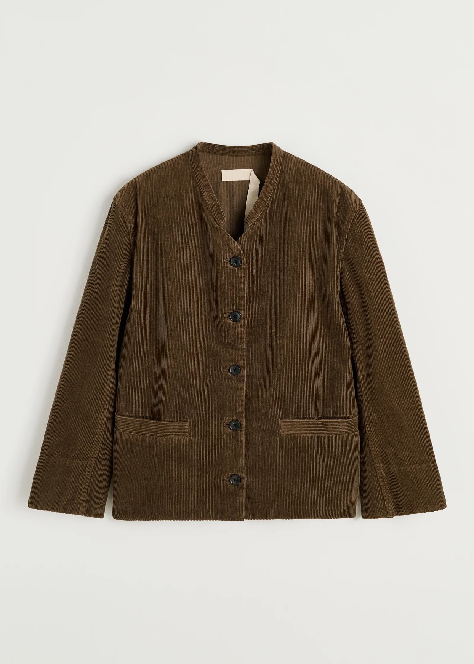 Aiayu-Angela-Jacket-Corduroy_Bark_manon-bis-6D.jpg