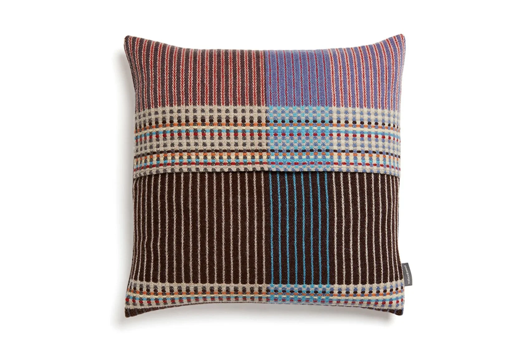 Wallace-Sewell-Cushion_Lambswool_Pinstripe-Sophia_3-manon-bis.jpg