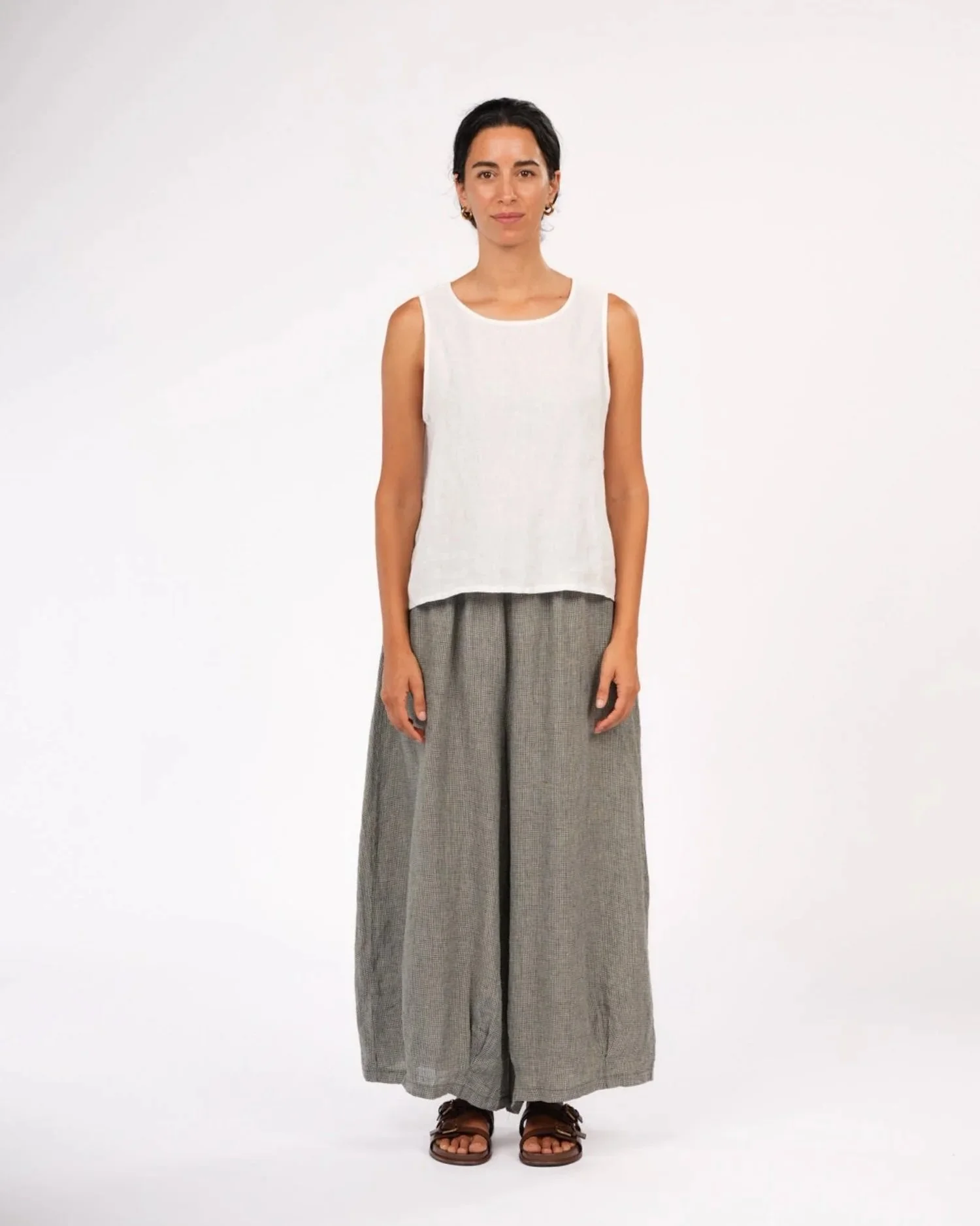 montaigne-eadie-linen-pants-in-fine-houndstooth-green-manon-bis.jpg .jpg