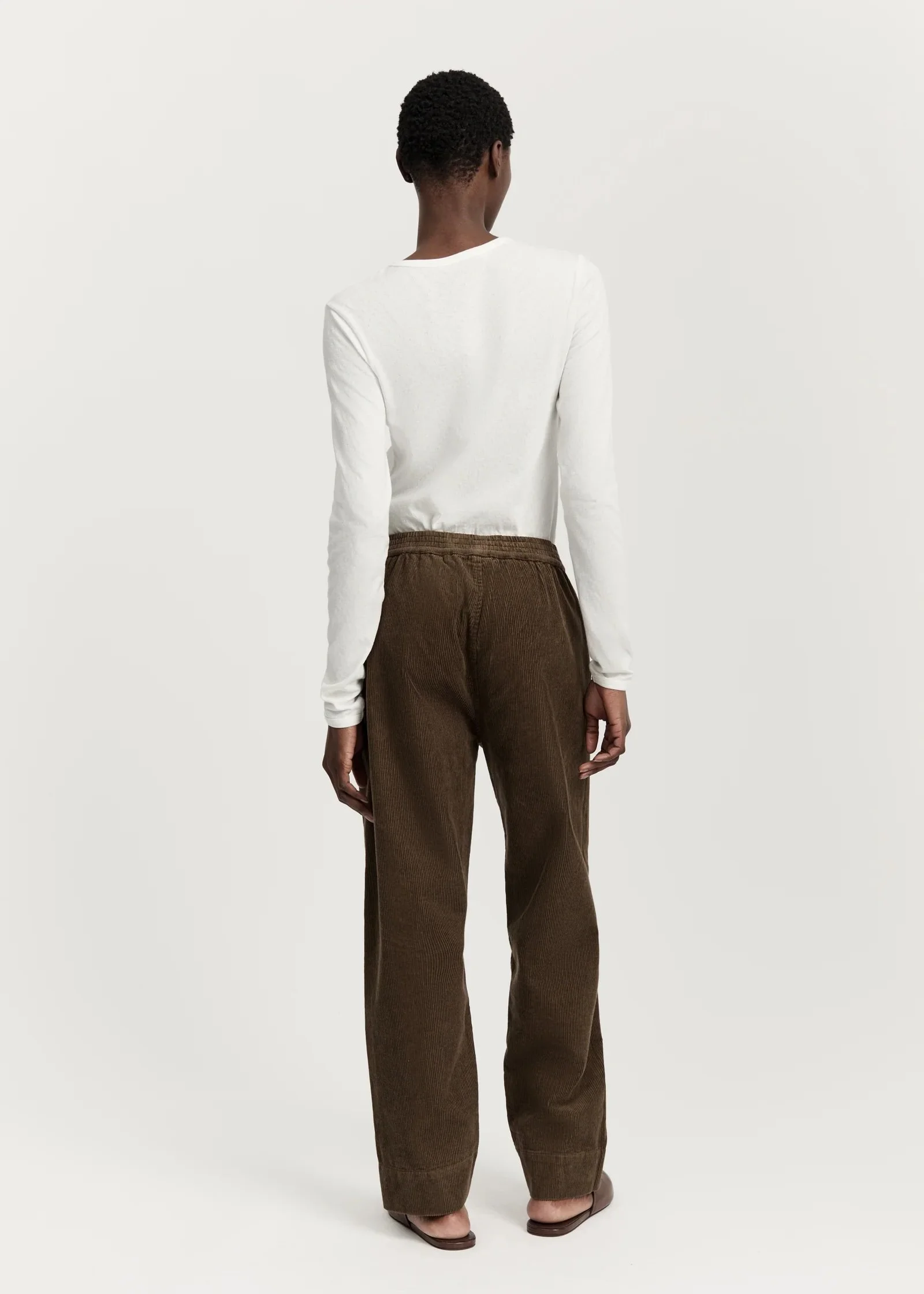 Aiayu-CocoPantCorduroy_Bark_5-manon-bis.jpg .jpg