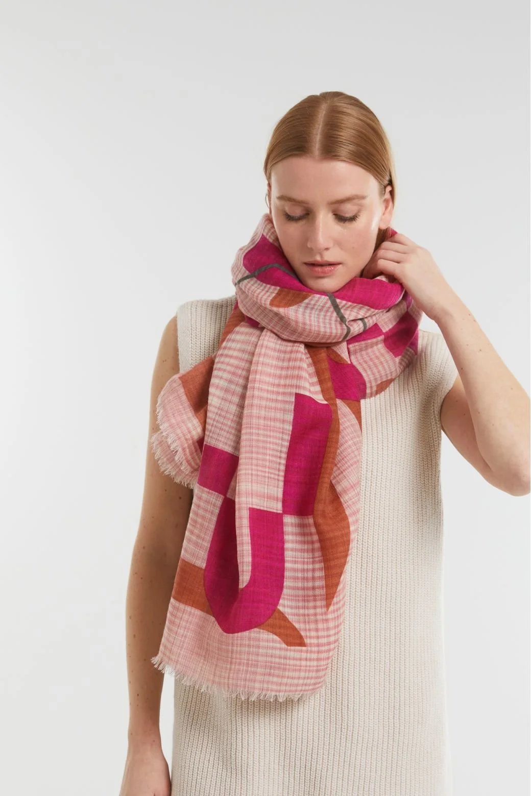 mapoesie-signe-rose-flash-scarf-manon-bis.jpg