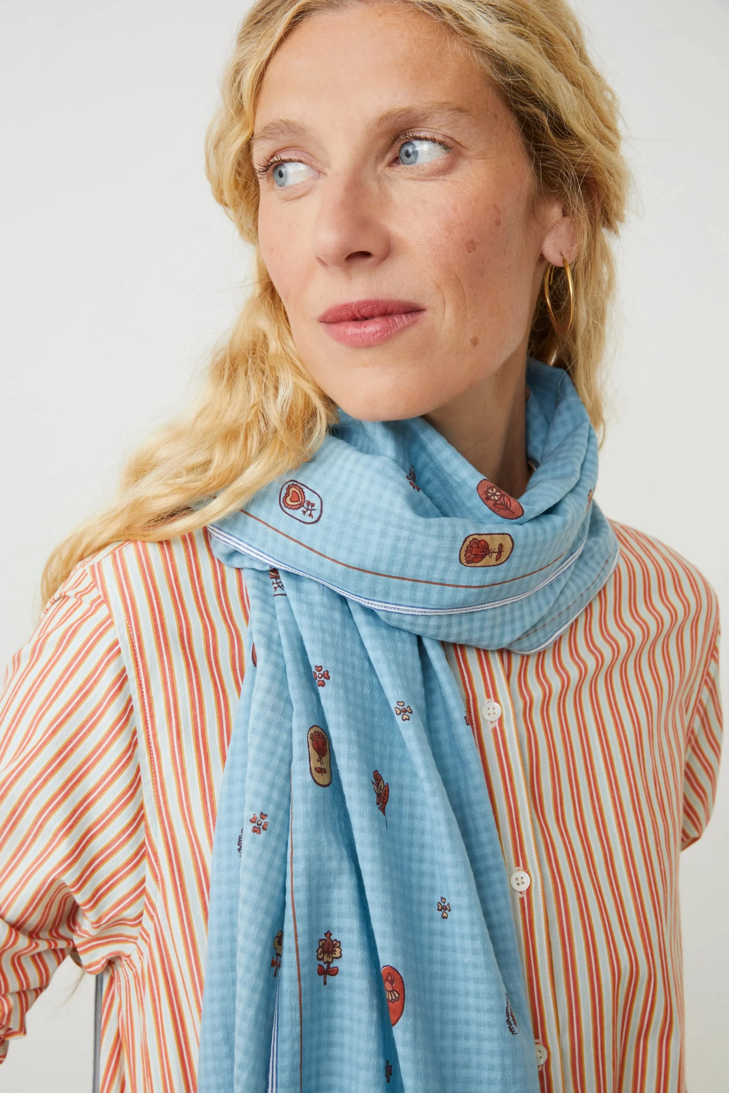 Moismont-Jewel-Scarf-824-Agate-1-manon-bis.jpg