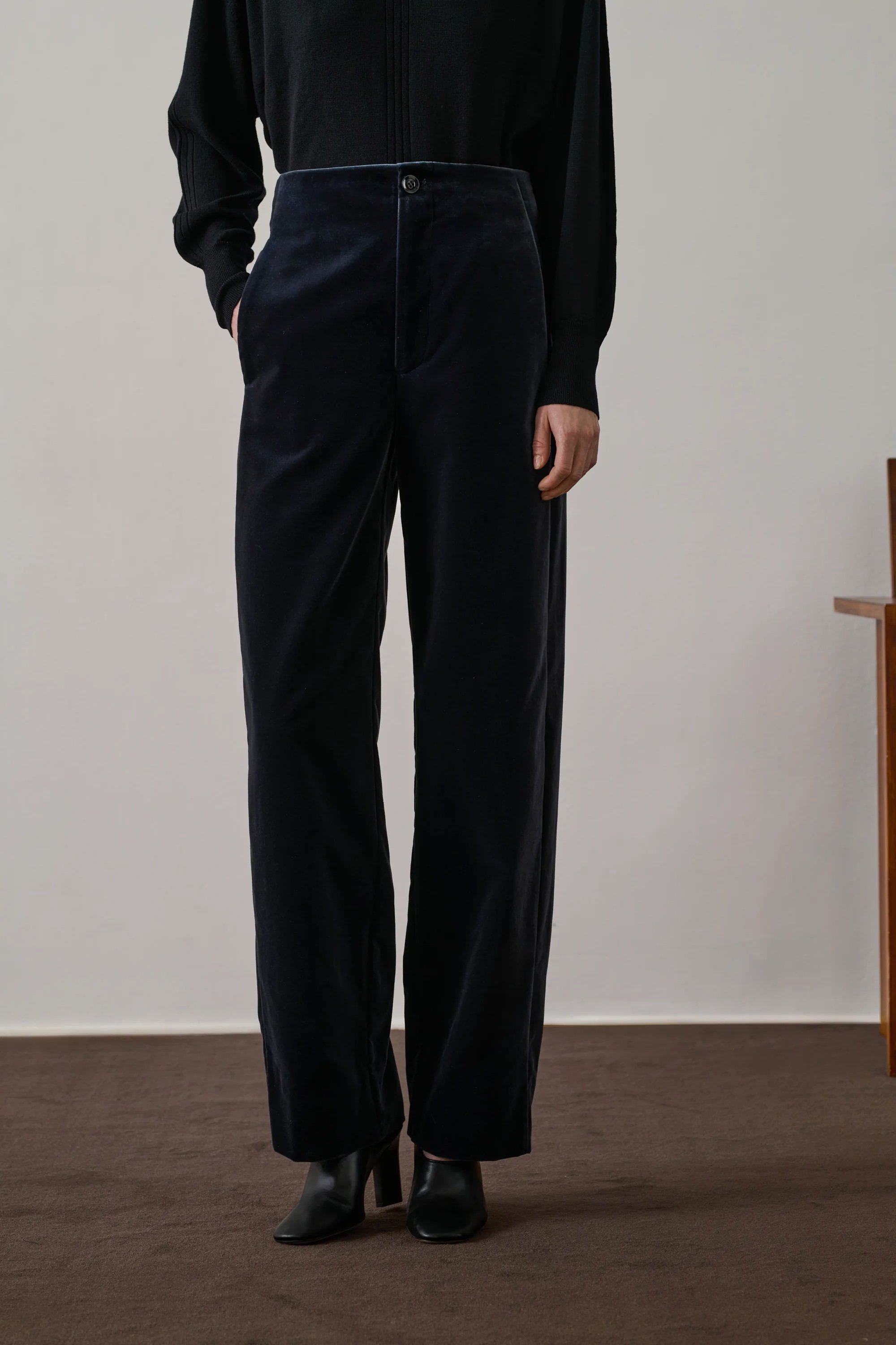 Soeur-celestin-trousers-charcoal-grey-1-manon-bis.jpg