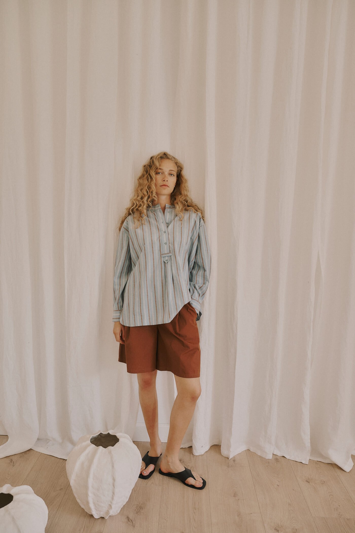 Anne-mi-ella-placket-blouse-manon-bis-SS2673024_sRGB.jpg