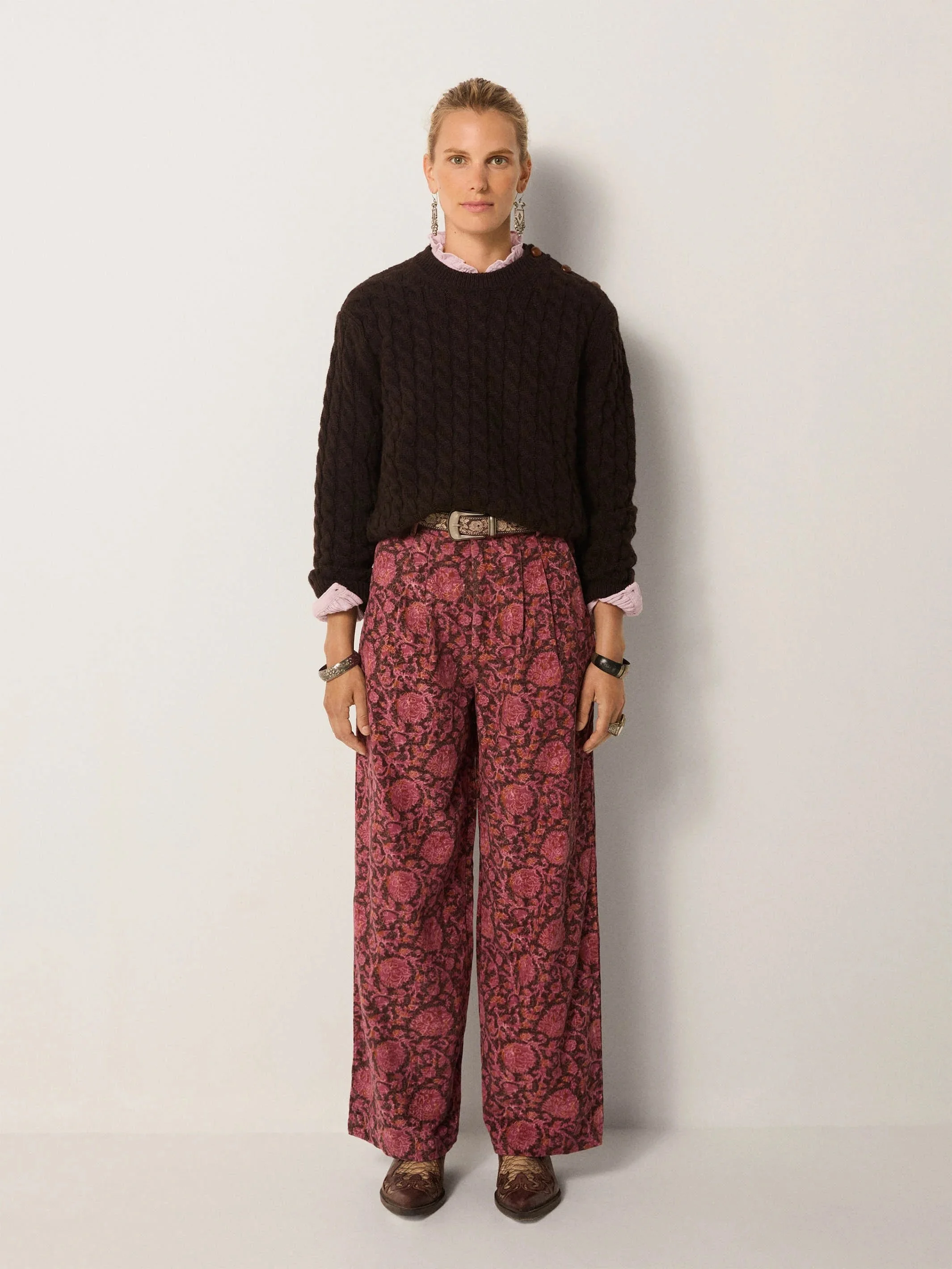 Maison-Hotel-filippa-sweater-marron-manon-bis.jpg