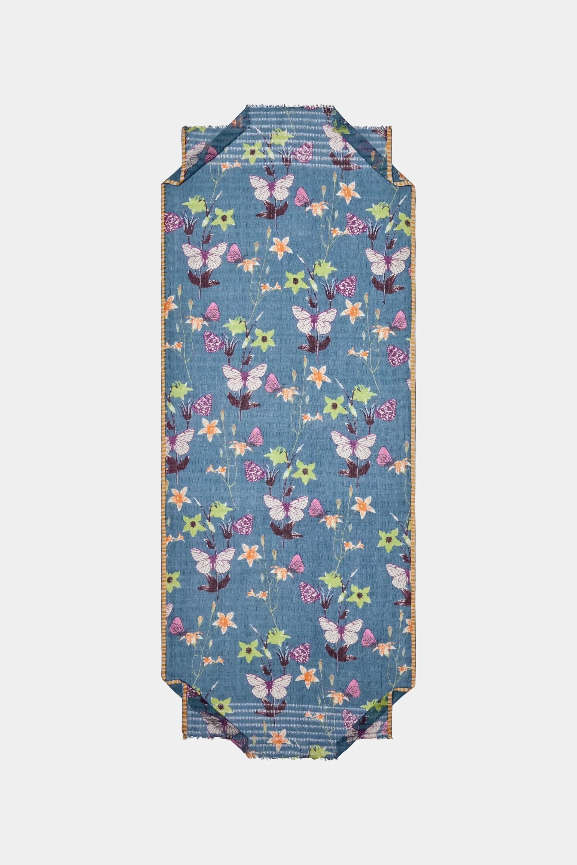 Epice_scarf-butterflies-flowers-bluestone-ps-2682E-manon-bis.jpg
