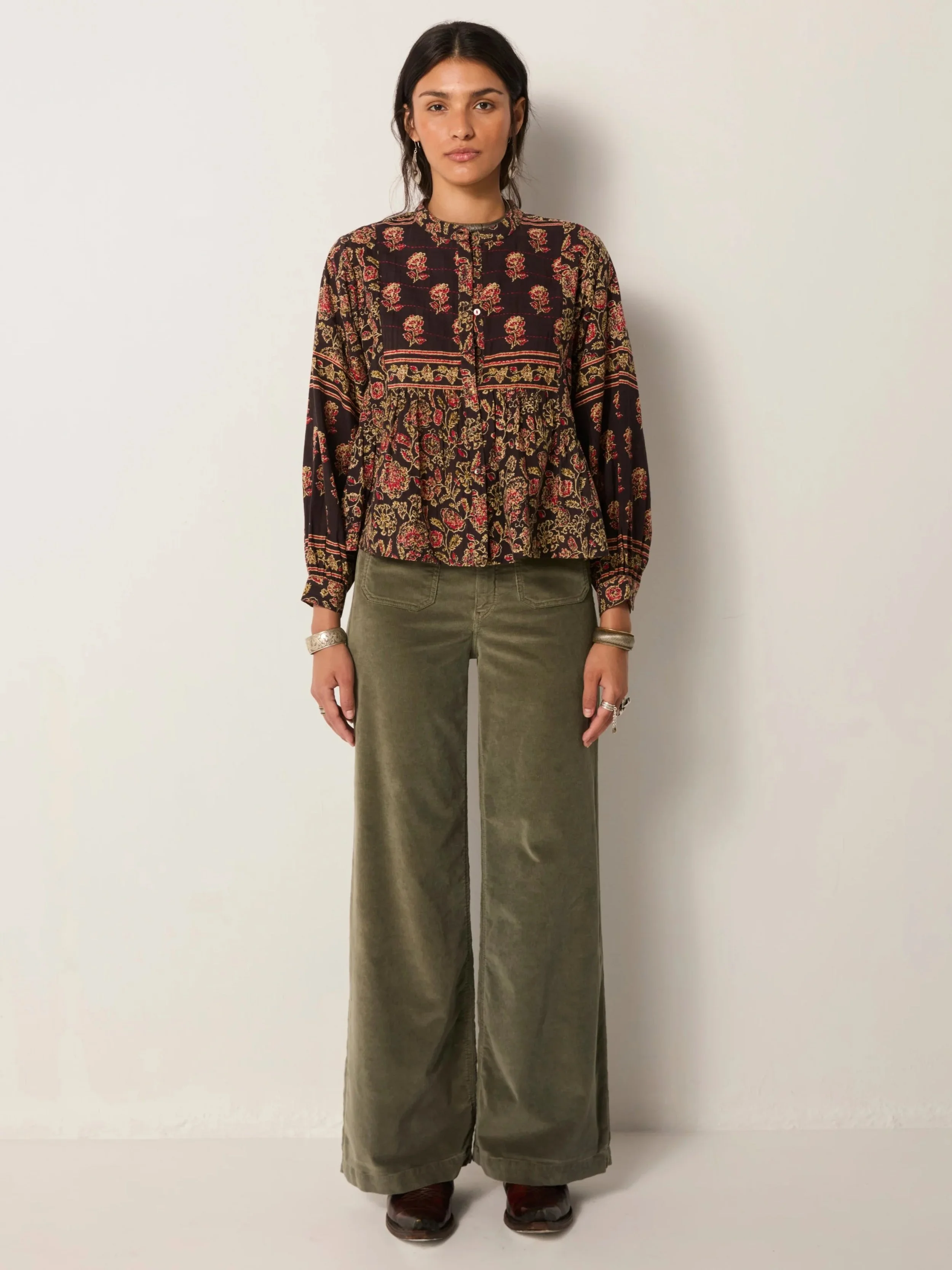 Maison-Hotel-Romeo-Pant-Moss-manon-bis.jpg
