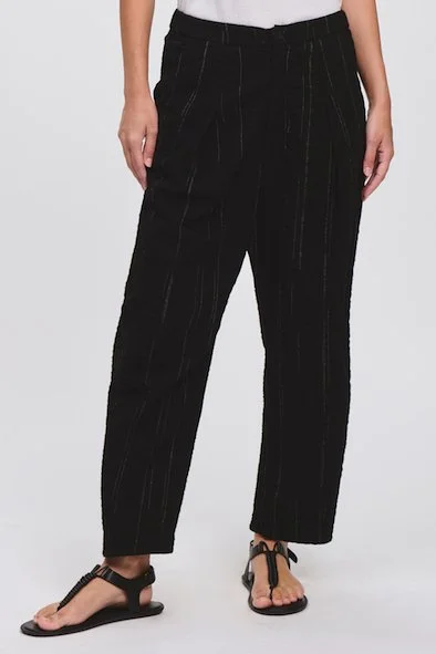 Transit-B113-pant-pencil-stripe-black-manon-bis.jpg