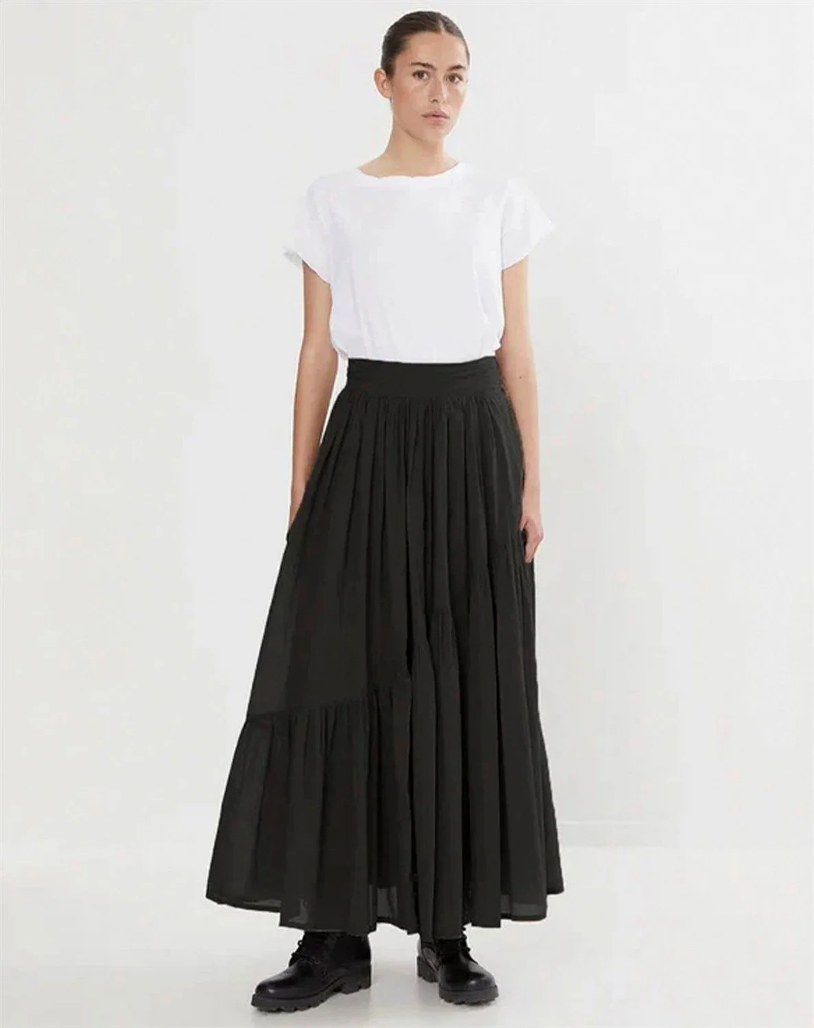 rabens-saloner-polonia-skirt-1-manon-bis.jpg