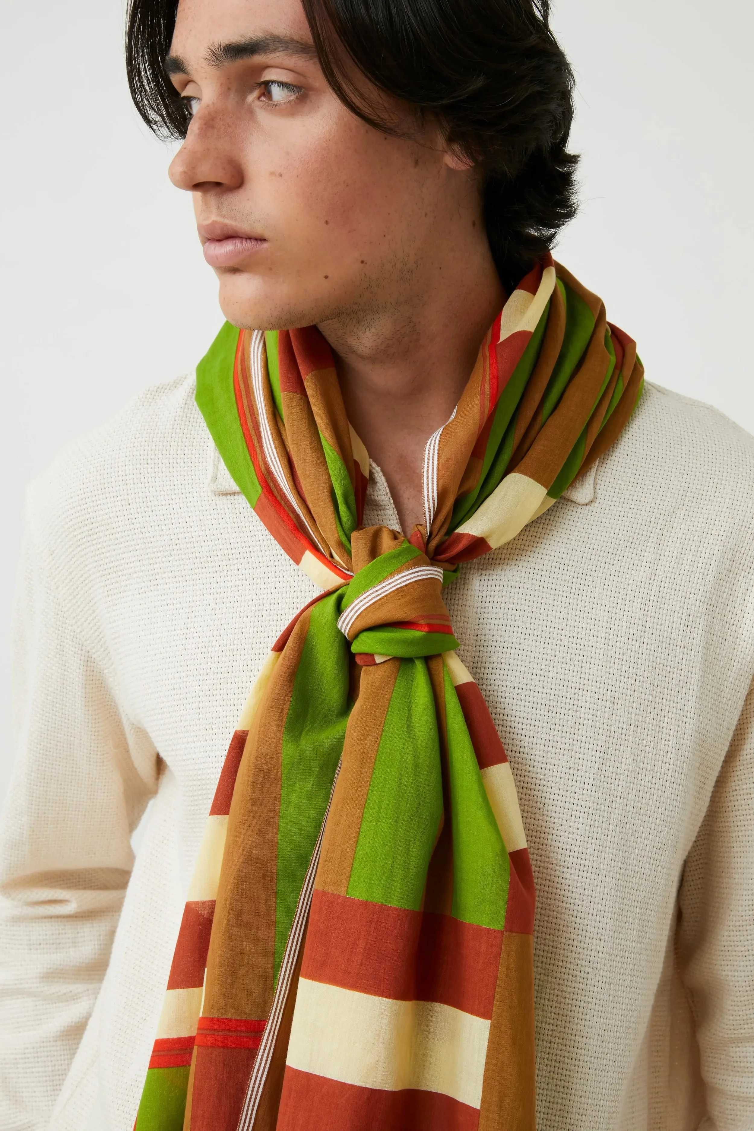 moismont-field-scarf-771-matcha-34-manon-bis.jpg
