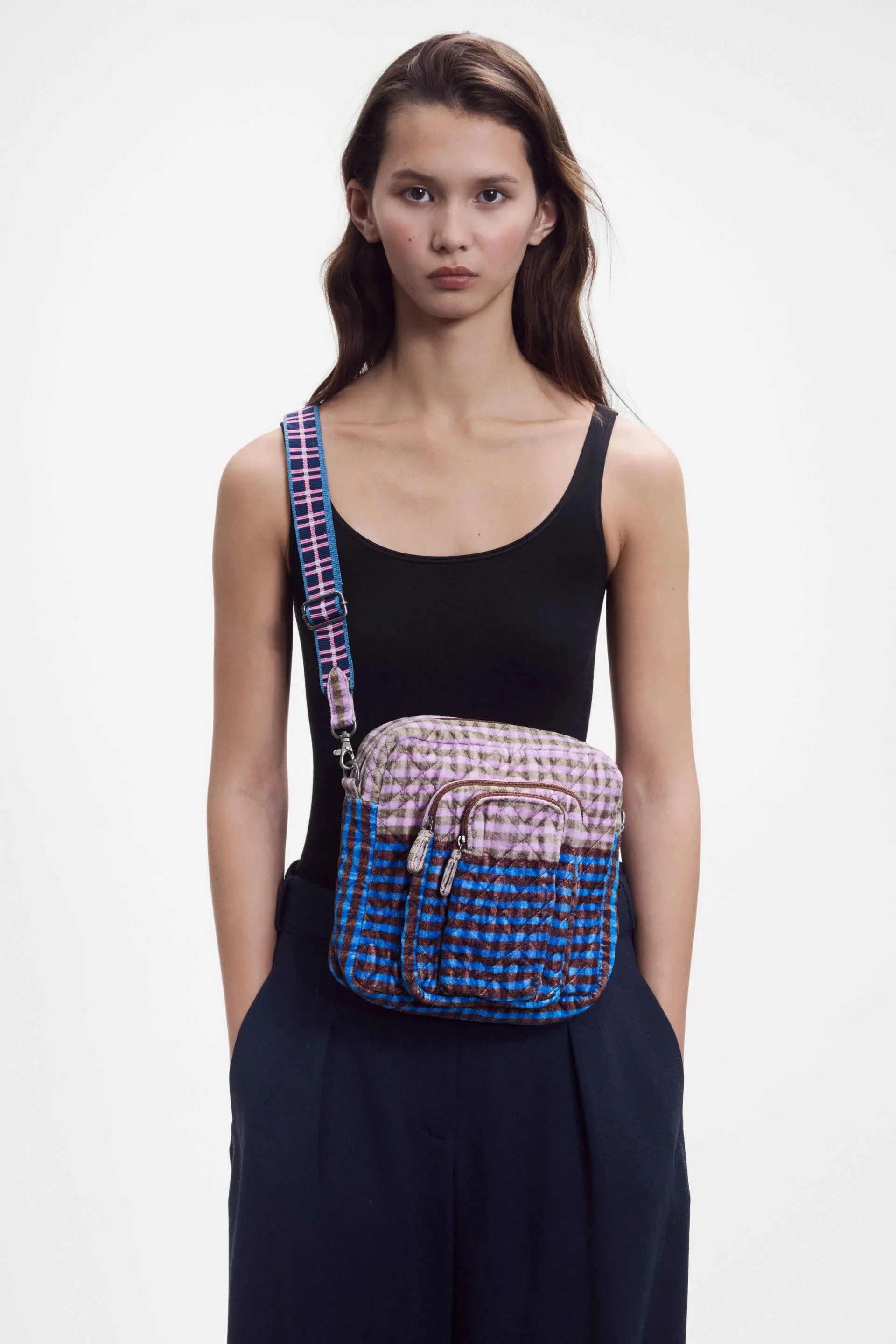 Epice-CROSSBODY_SQ_2525_B-checks-blue-pink-1-manon-bis.jpg