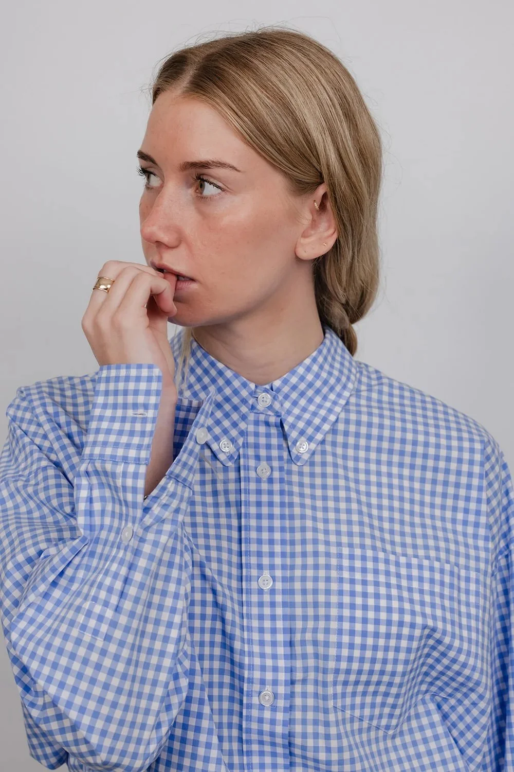 vic-and-bert-elizabeth-shirt-gingham-light-blue-manon-bis.jpg