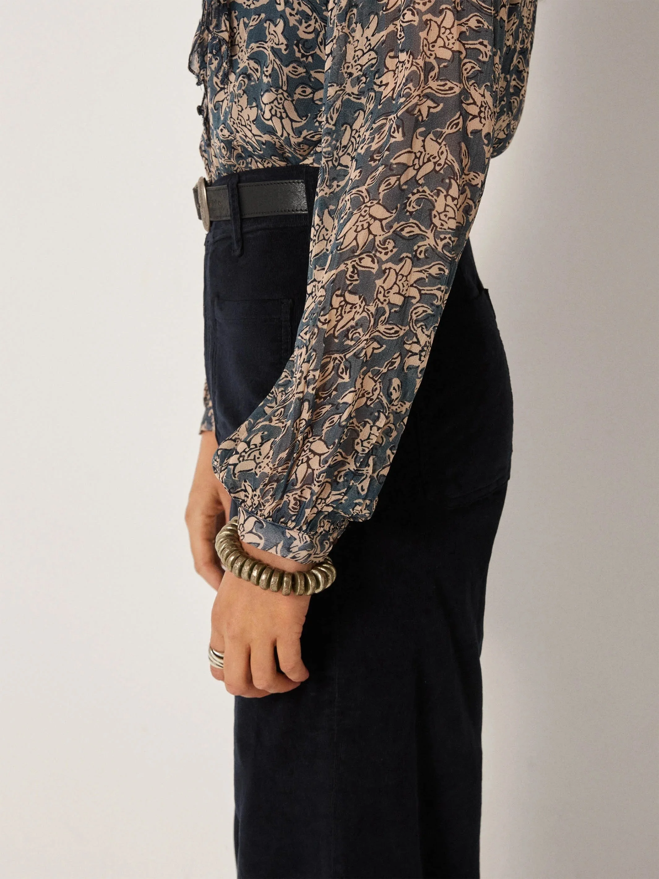 Maison-Hotel-Corina-Blouse-Blue-Lion-Teal-2-Manon-Bis.JPG